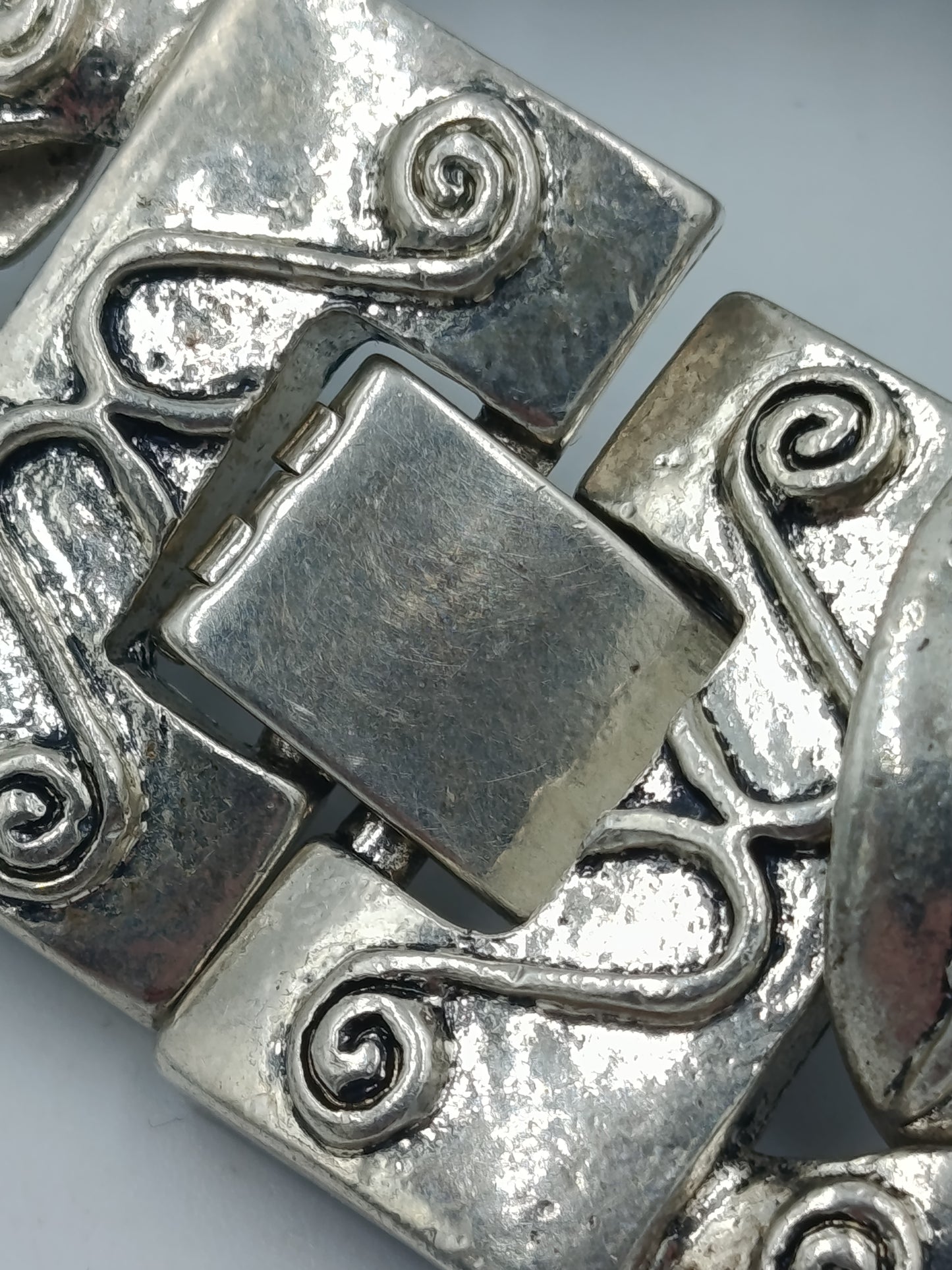 Massives Statement Armband in Silberoptik – großes Gliederdesign