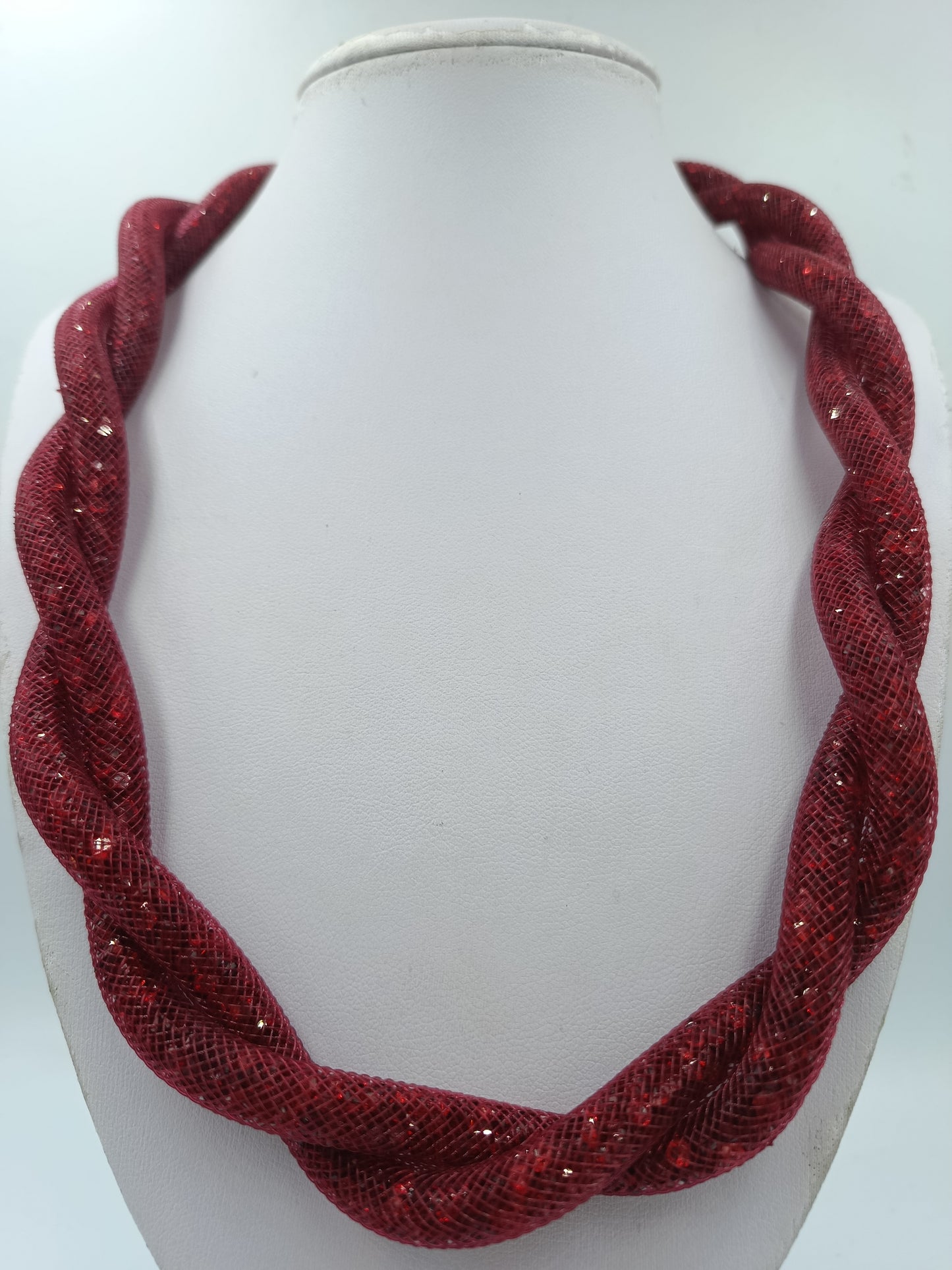 Statement Kette Rot Glitzer – gedrehte Mesh-Kette auffällige modern