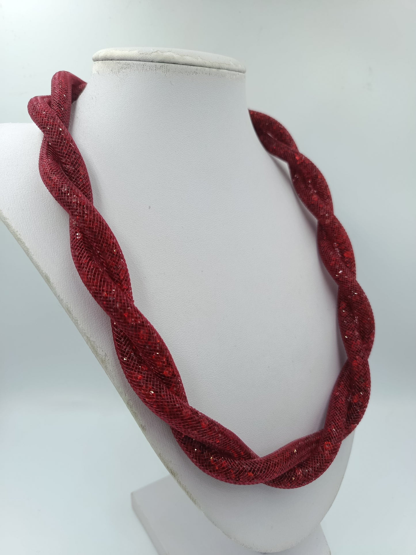 Statement Kette Rot Glitzer – gedrehte Mesh-Kette auffällige modern