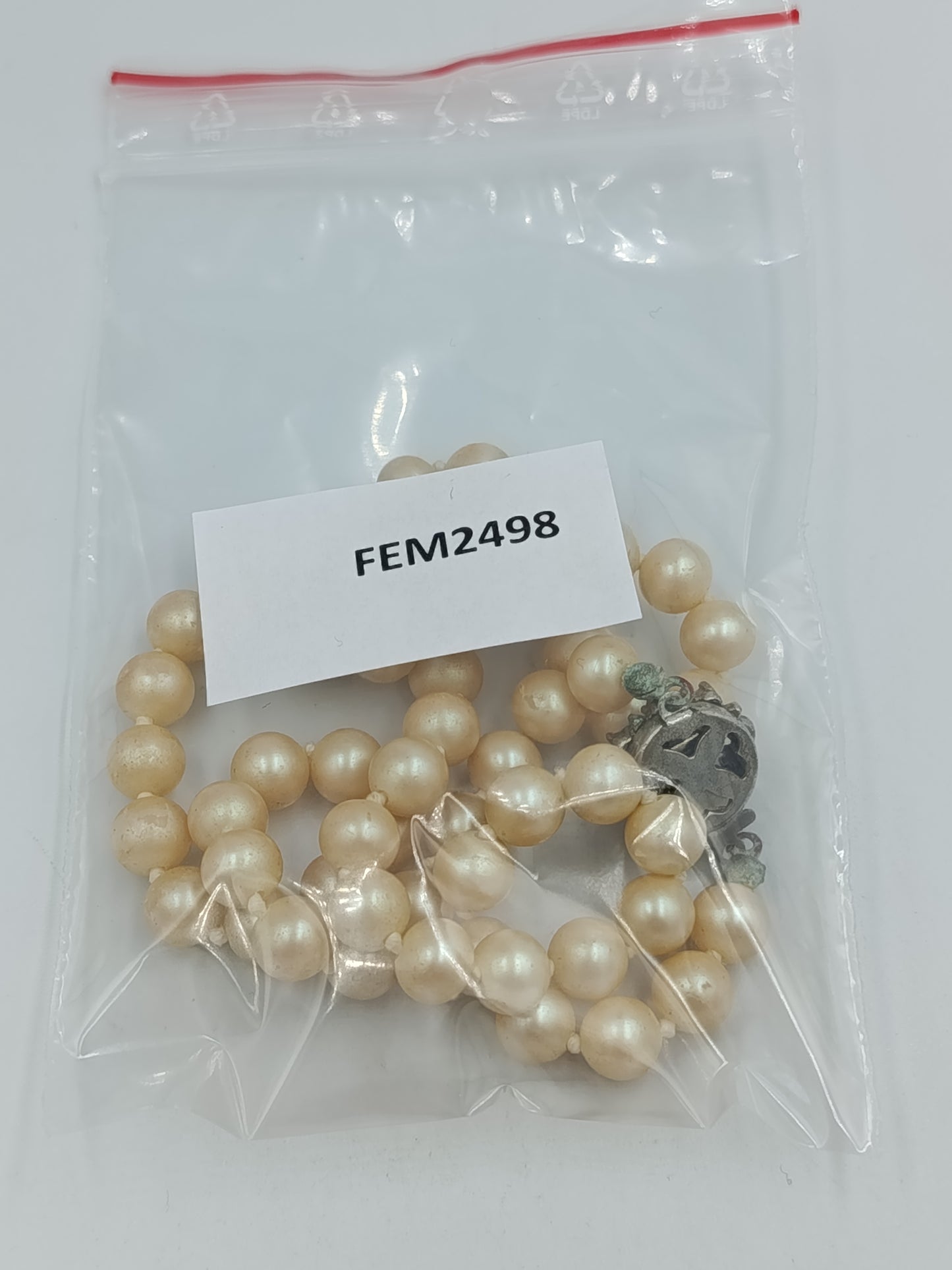 Perlenkette Creme Vintage – klassische Halskette mit dekorativem Verschluss