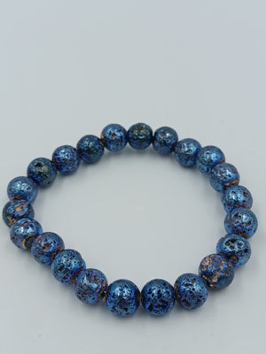 Elastisches Armband mit blauen Lavastein-Perlen – schimmernd