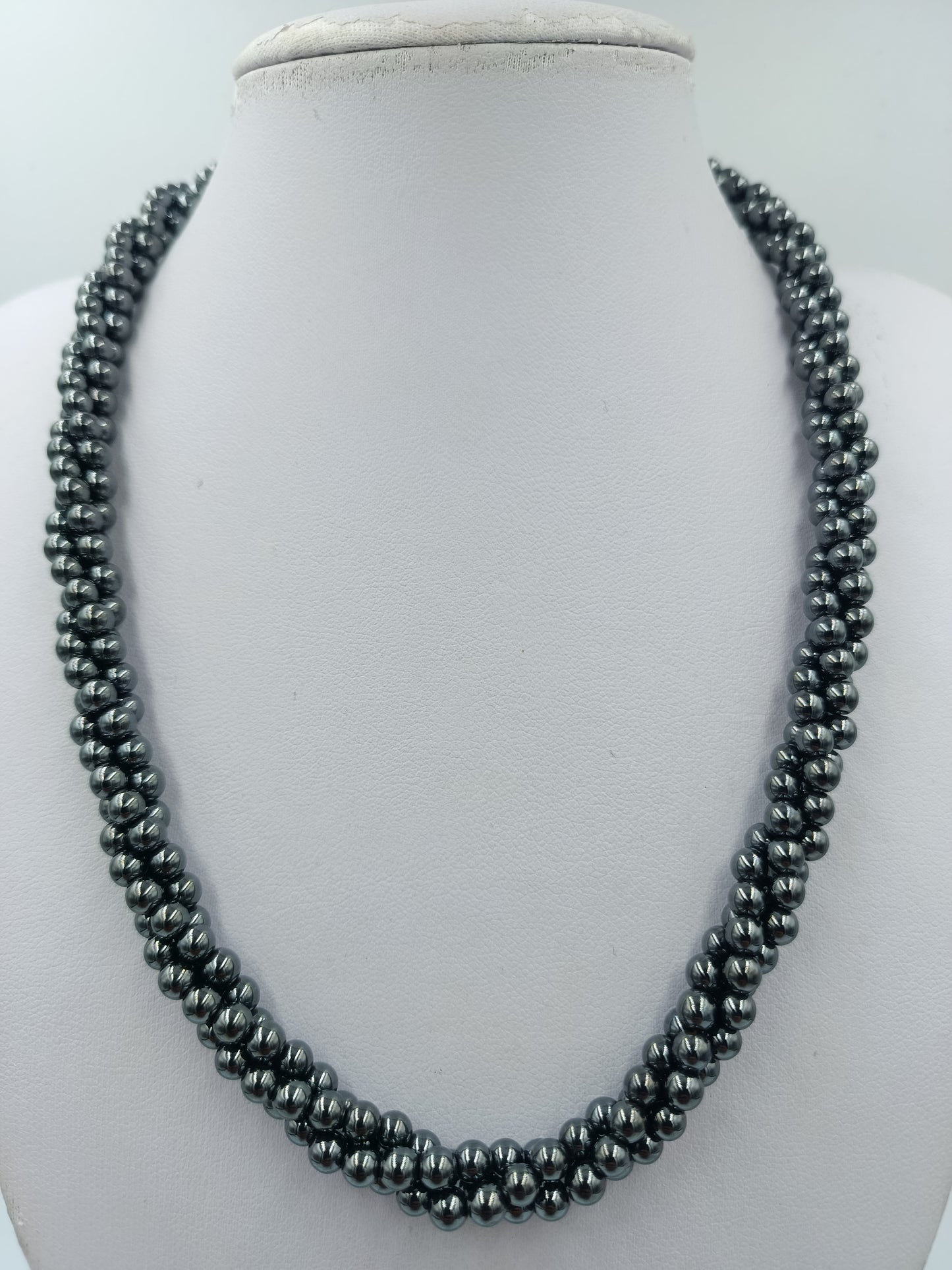 Elegante mehrreihige Perlenkette anthrazit / grau – edler Statement-Schmuck
