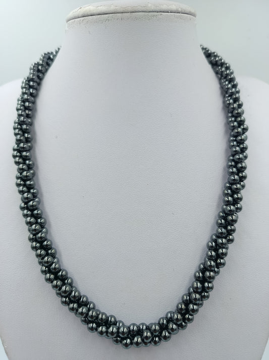 Elegante mehrreihige Perlenkette anthrazit / grau – edler Statement-Schmuck
