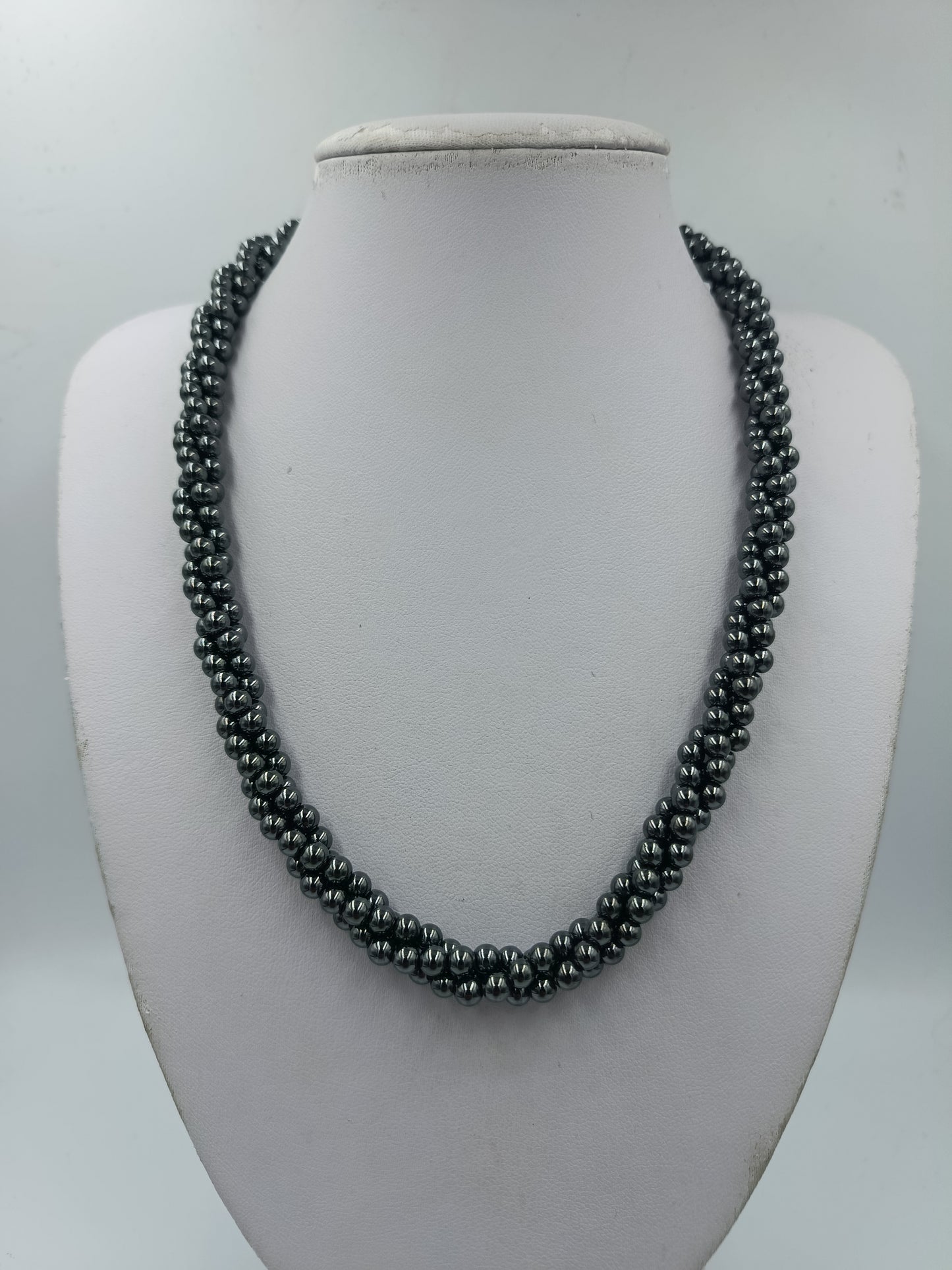 Elegante mehrreihige Perlenkette anthrazit / grau – edler Statement-Schmuck