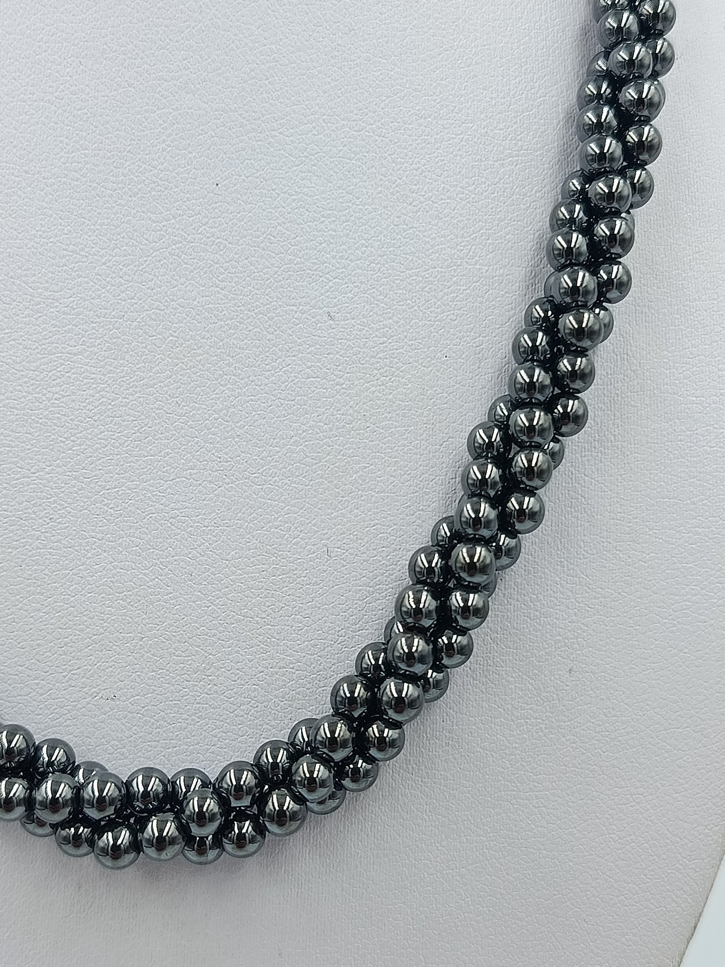 Elegante mehrreihige Perlenkette anthrazit / grau – edler Statement-Schmuck