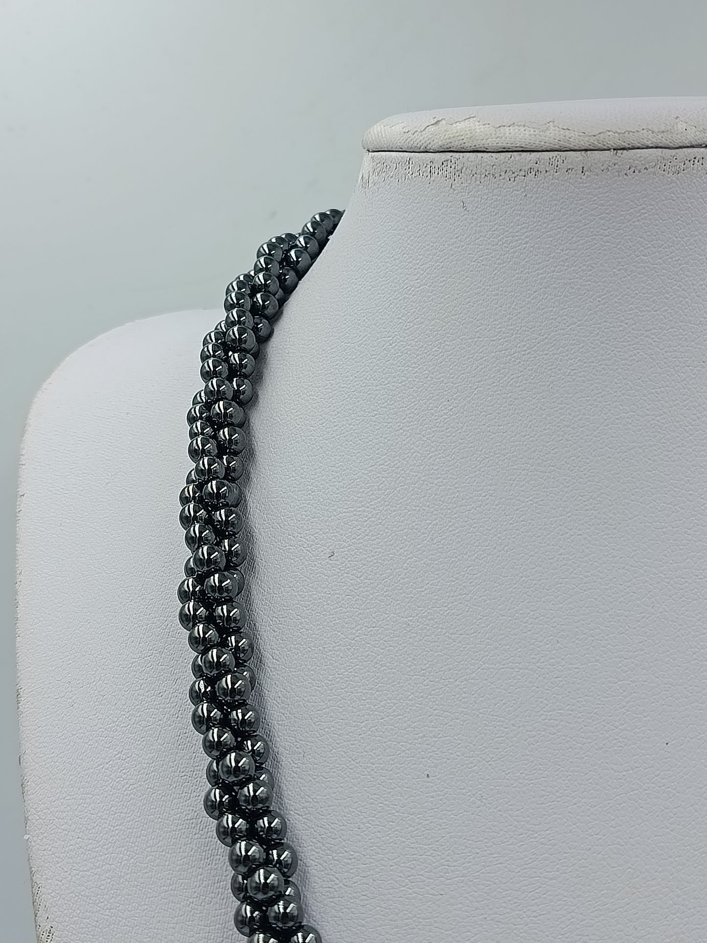 Elegante mehrreihige Perlenkette anthrazit / grau – edler Statement-Schmuck