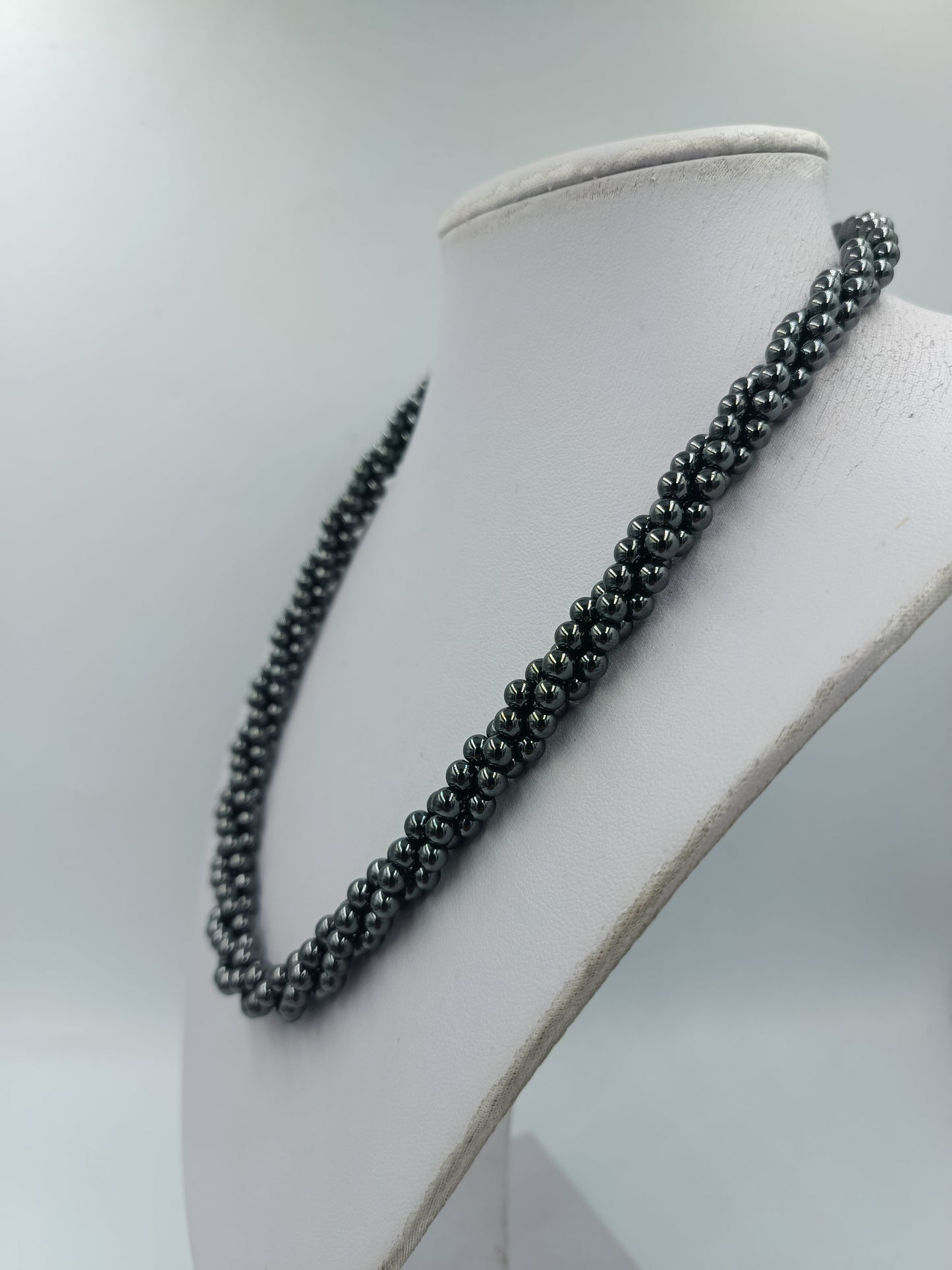 Elegante mehrreihige Perlenkette anthrazit / grau – edler Statement-Schmuck