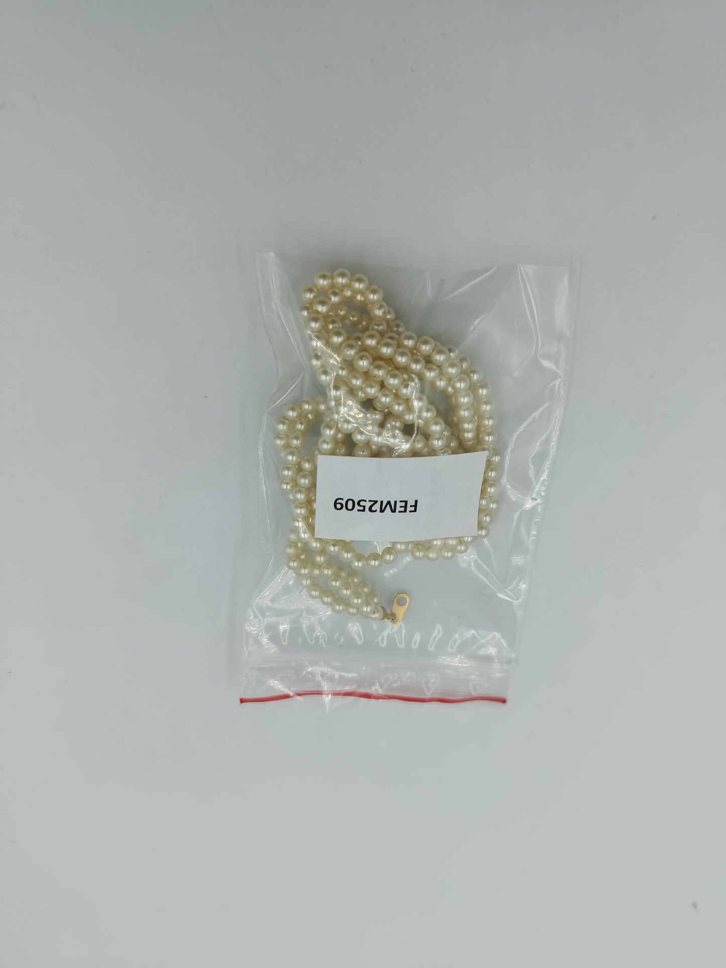 Elegante Perlenkette mehrreihig creme/weiß – klassischer Schmuck