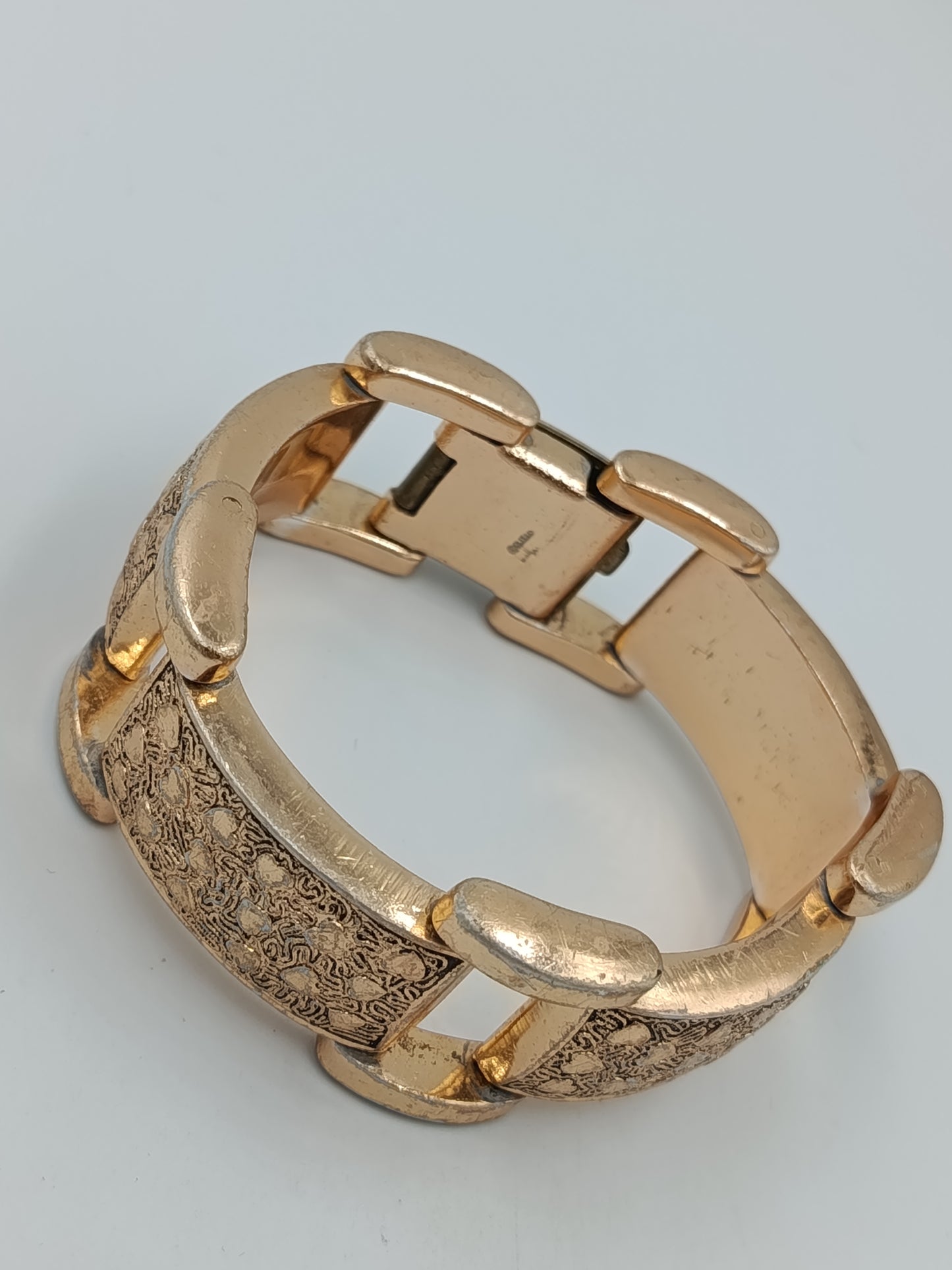 Massives Vintage Armband goldfarben – breites Gliederarmband mit Muster