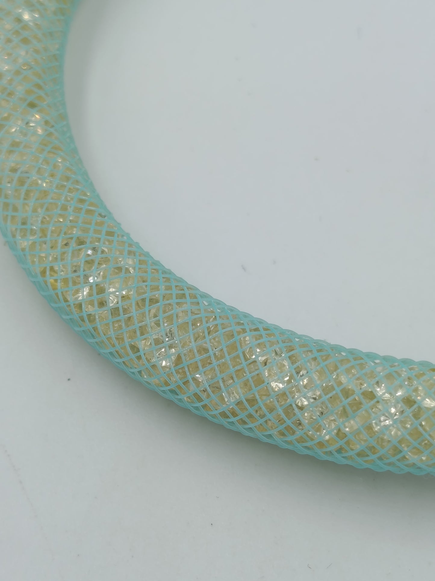 Modernes Glitzer Armband türkis – Mesh Schlaucharmband mit Magnetverschluss