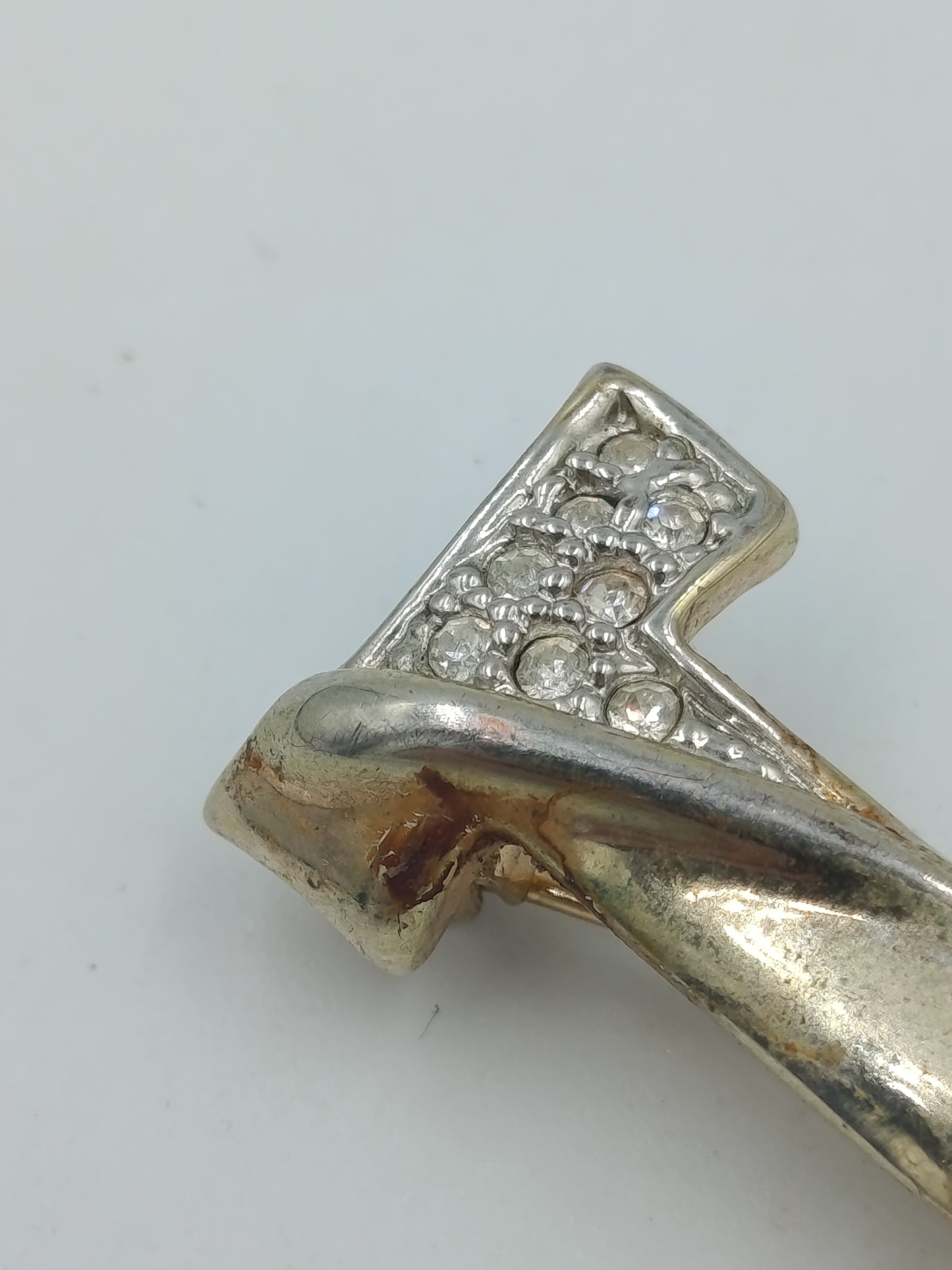 Brosche Buchstabe I – goldfarben mit Strass, Vintage Stil