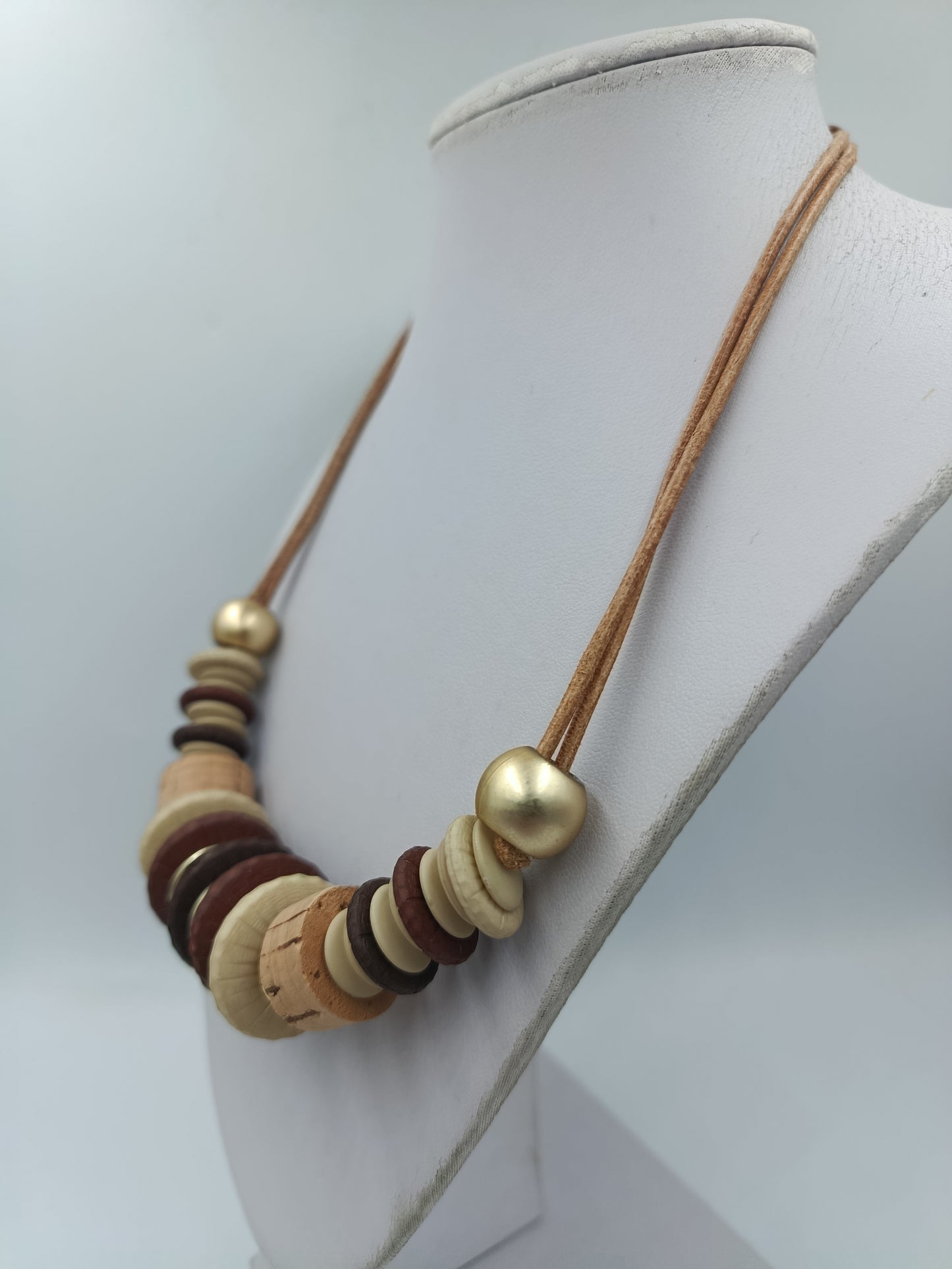 Auffällige Statement Kette im natürlichen Look Scheibenperlen, Vintage