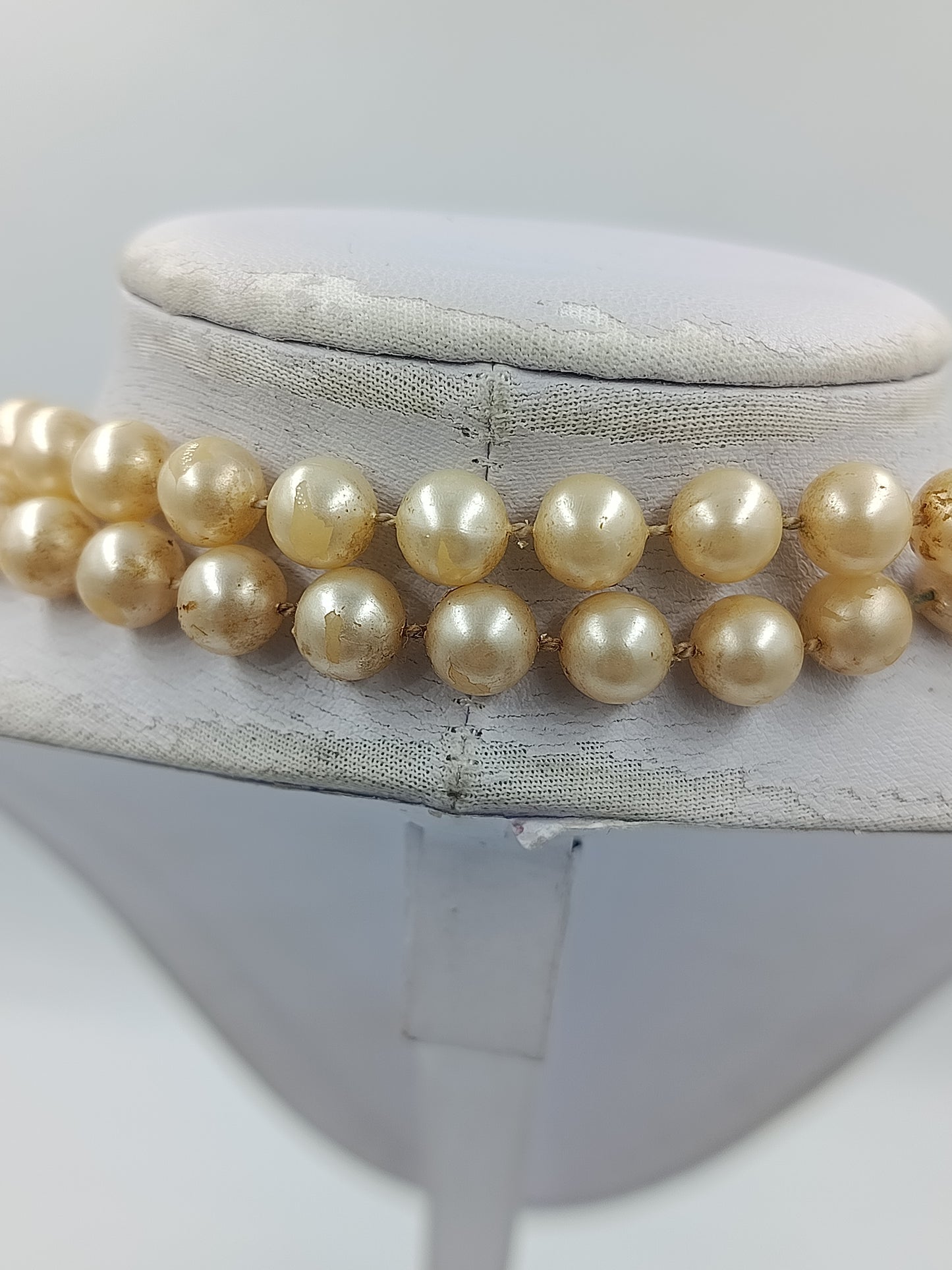 Elegante ,Lange Perlenkette doppelt – cremefarben, Vintage