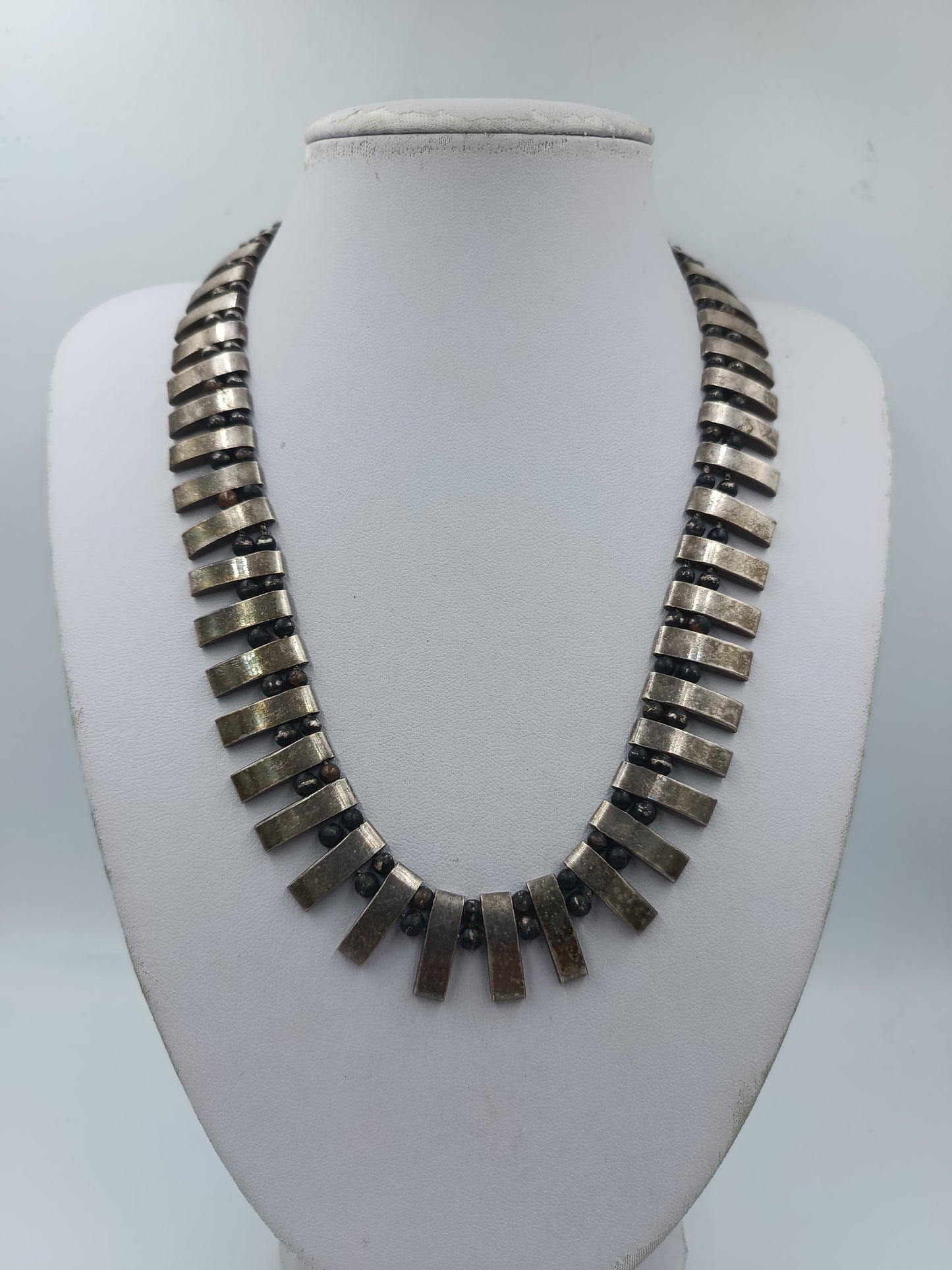 Vintage Statement Kette Metall Perlenoptik – Ethno Design massiv
