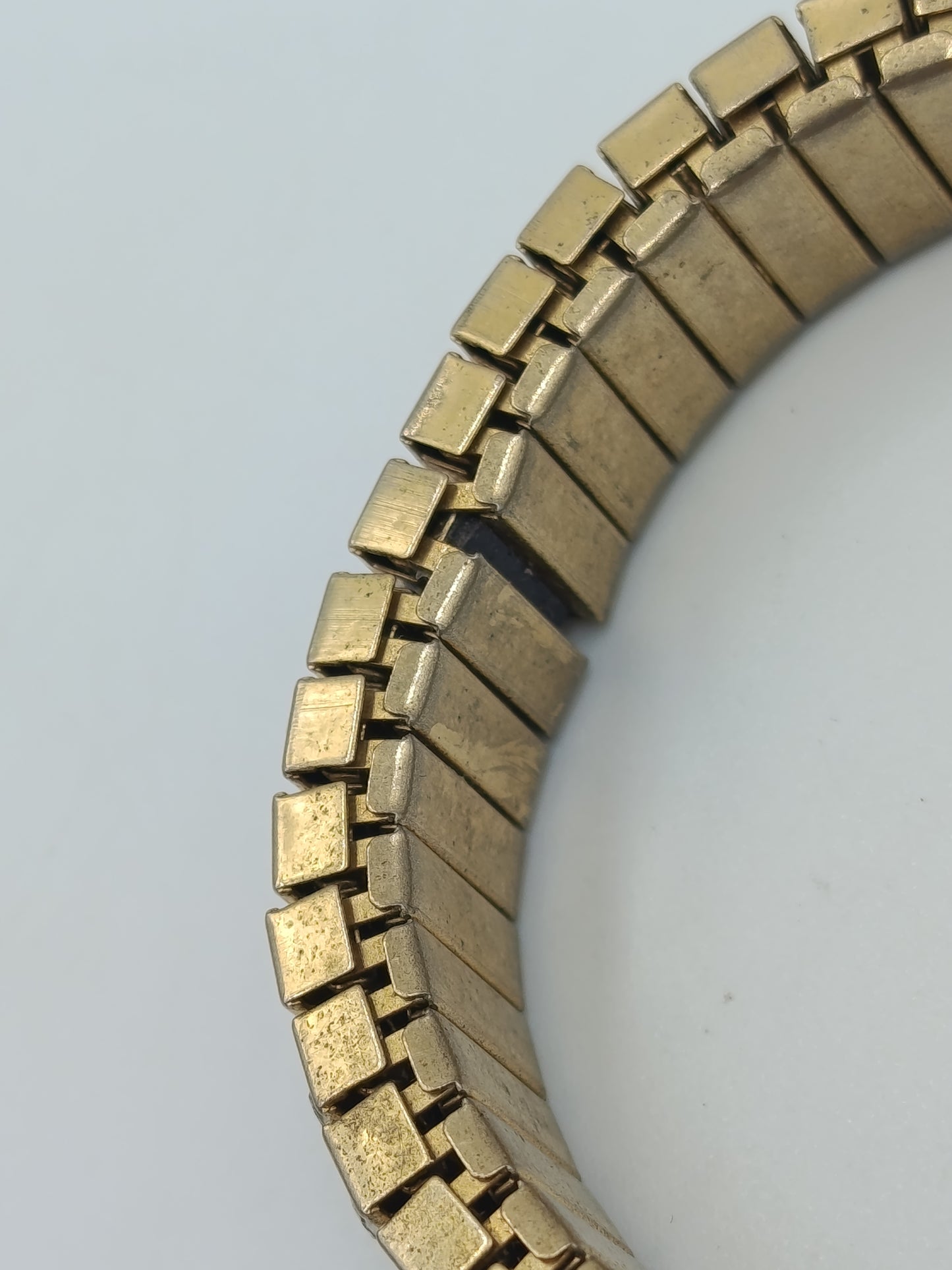 Vintage Strass Armband elastisch – Goldfarben mit funkelnden Steinen