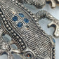 Vintage Frosch Brosche – Silberfarben mit blauen Strasssteinen