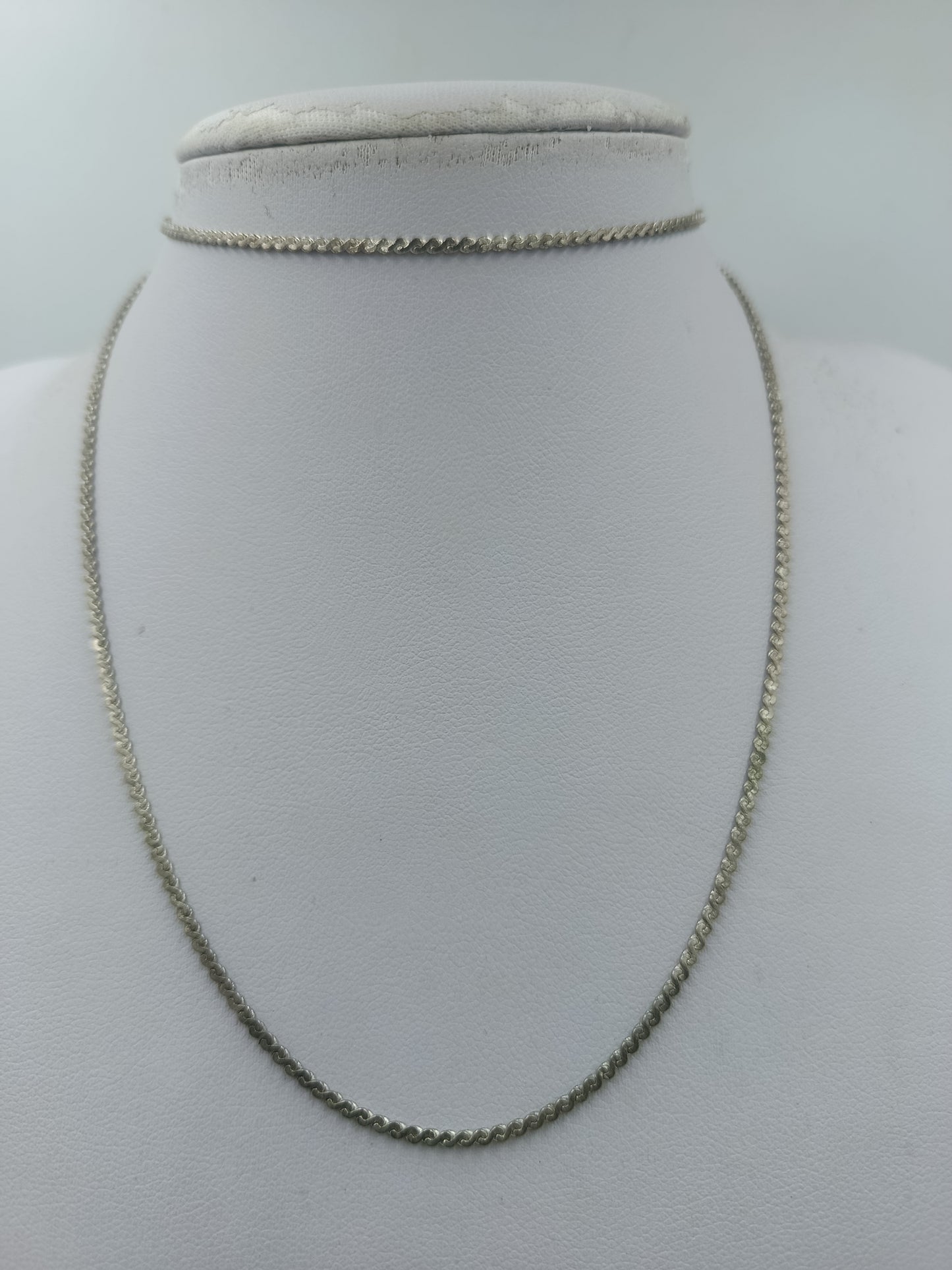 Feine Vintage Kette silberfarben – zartes Gliederdesign 62 cm