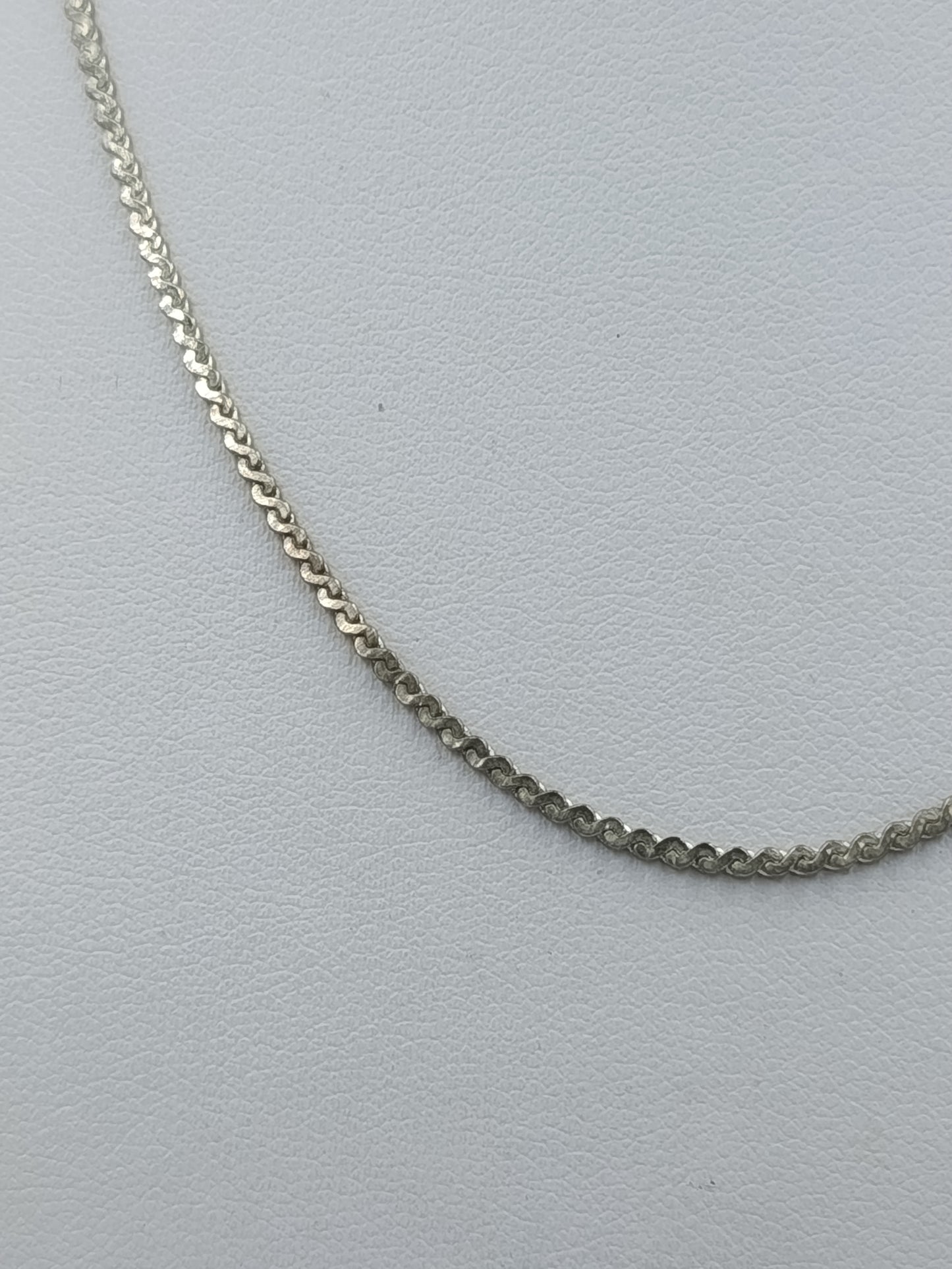 Feine Vintage Kette silberfarben – zartes Gliederdesign 62 cm