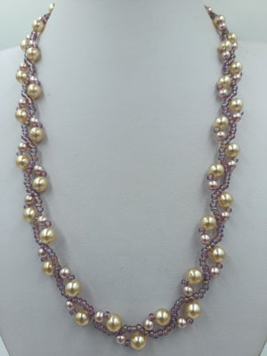 Vintage Perlenkette in Pastellfarben – Zarte Statement Halskette mit Glasperlen