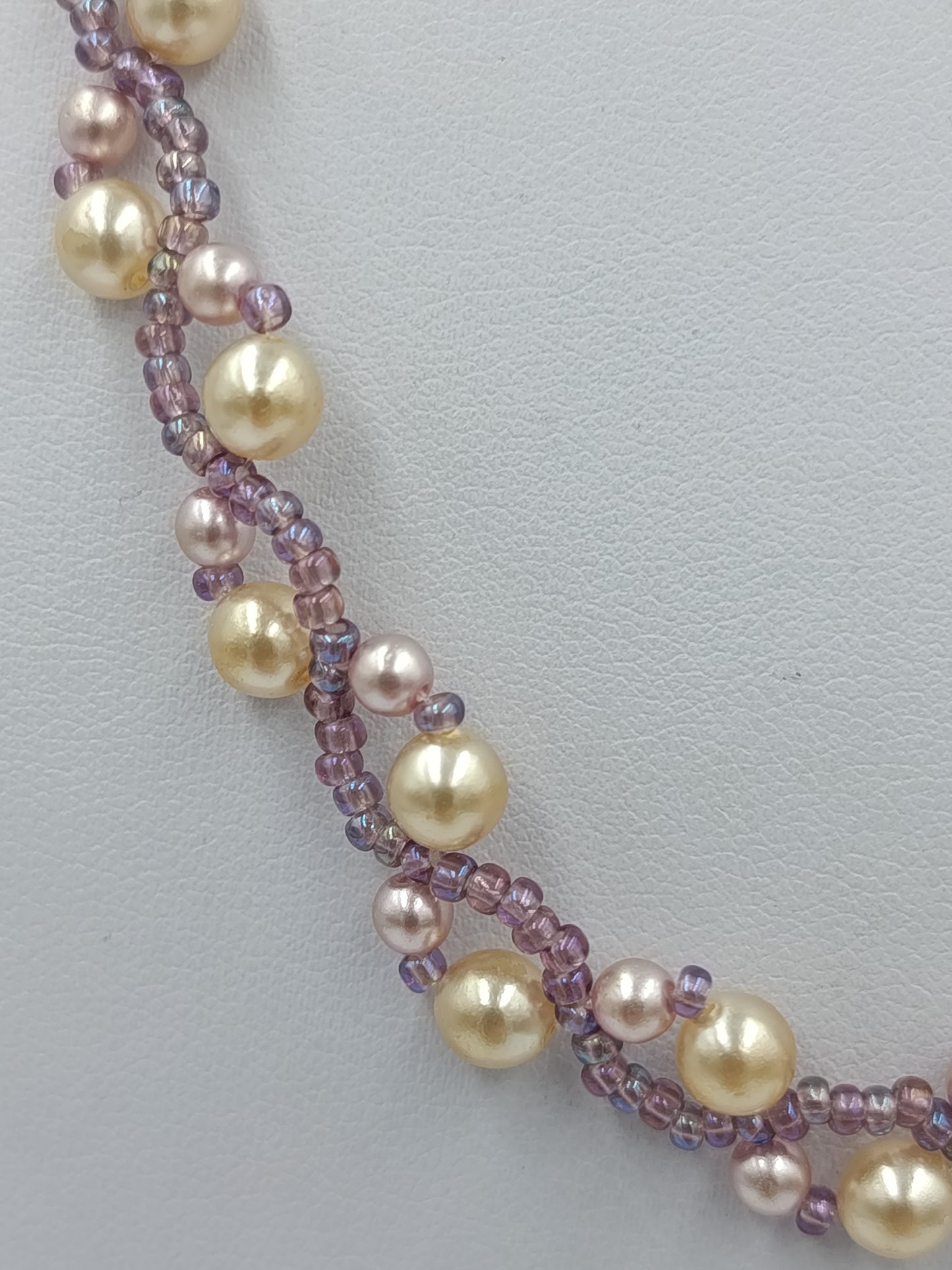 Vintage Perlenkette in Pastellfarben – Zarte Statement Halskette mit Glasperlen