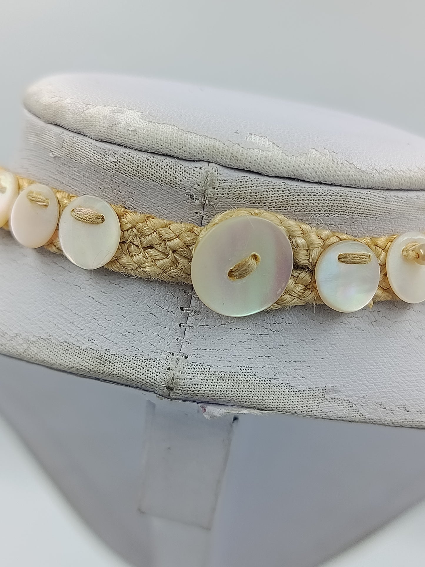 Vintage Muschel Blütenkette in Creme – Boho Statement Halskette