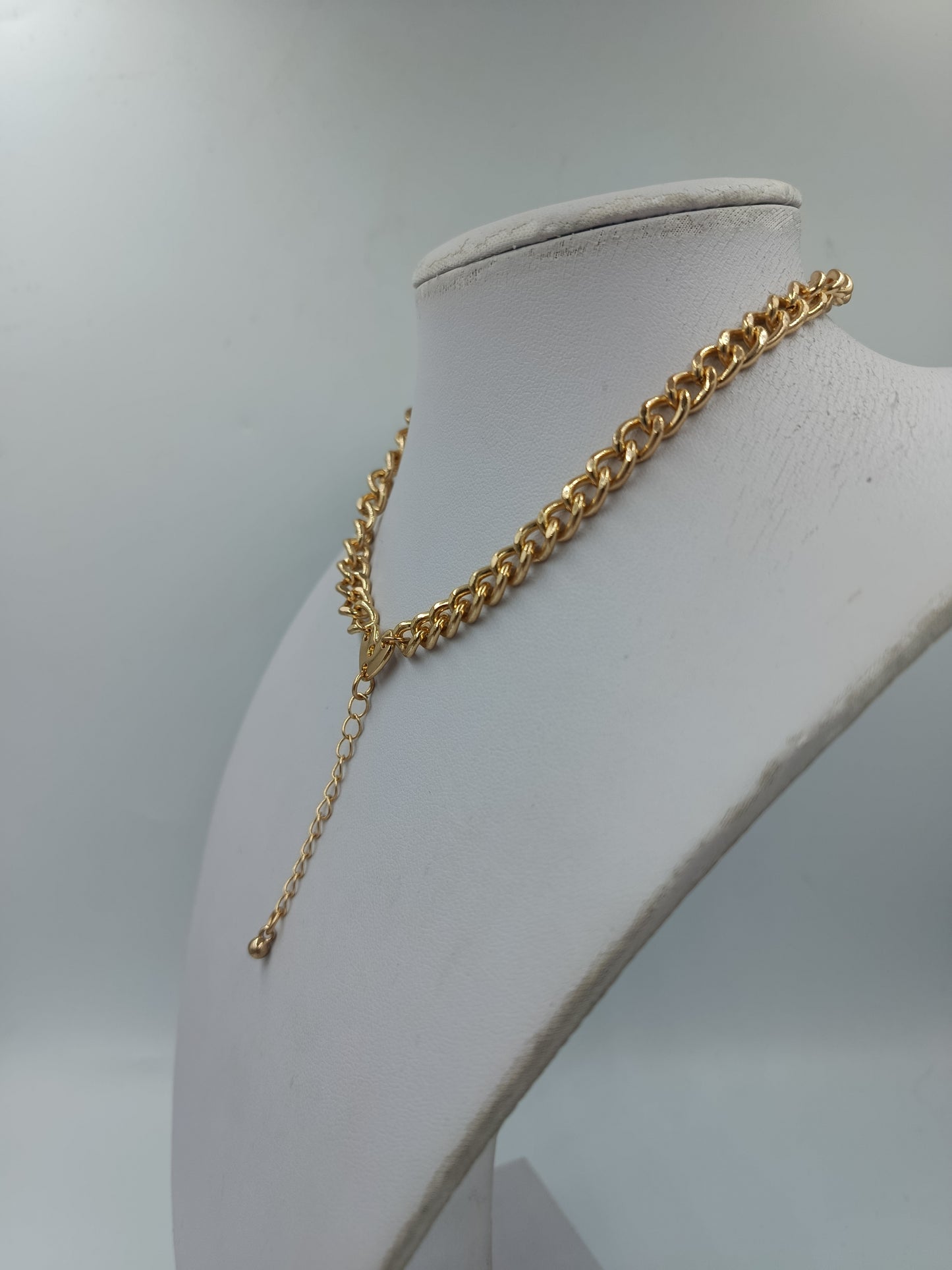 Vintage Gliederkette Goldfarben mit Herzdetail – Statement Halskette