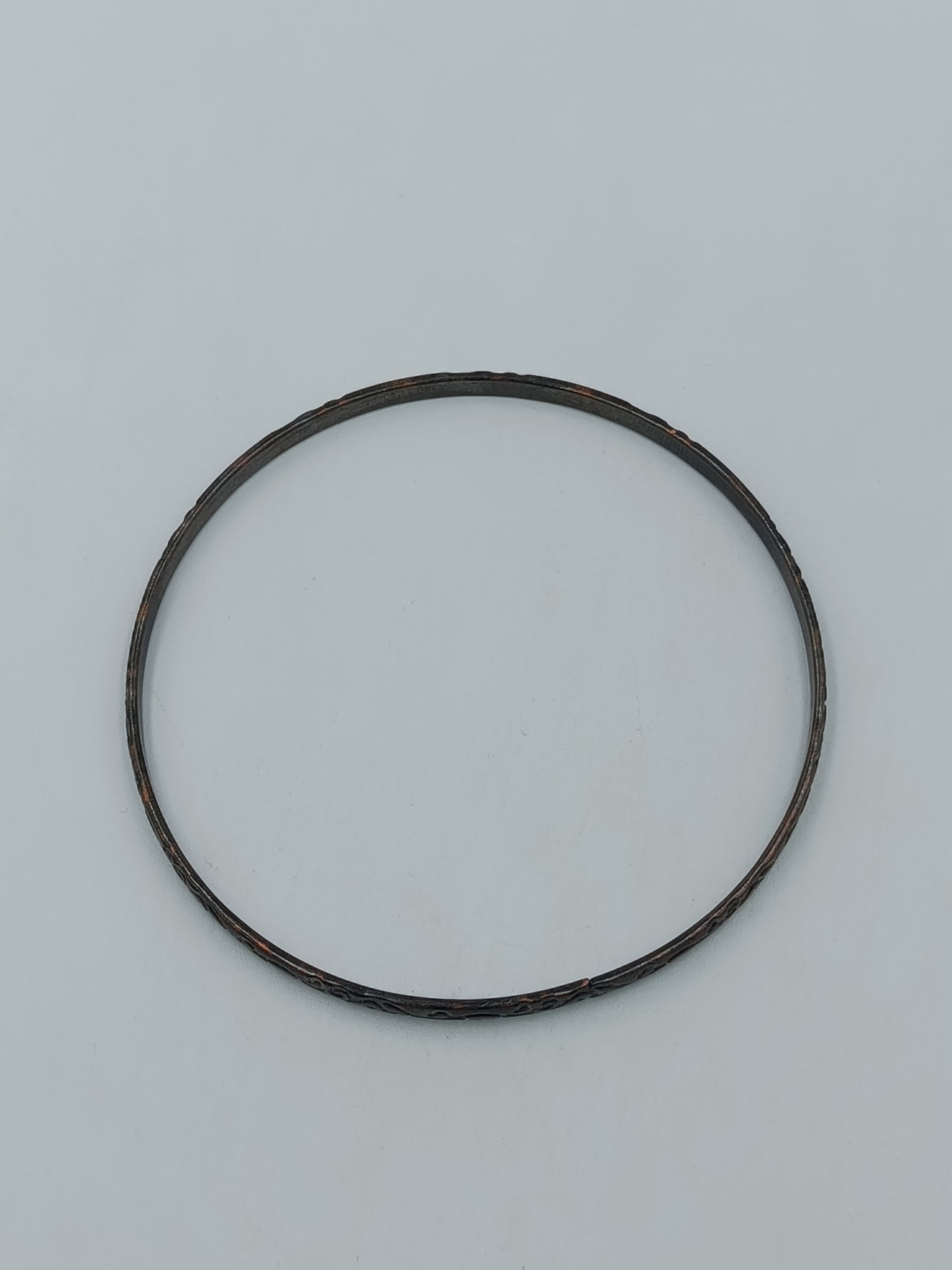 Vintage Armreif – Schlichter Metall Bangle mit Ornamentmuster