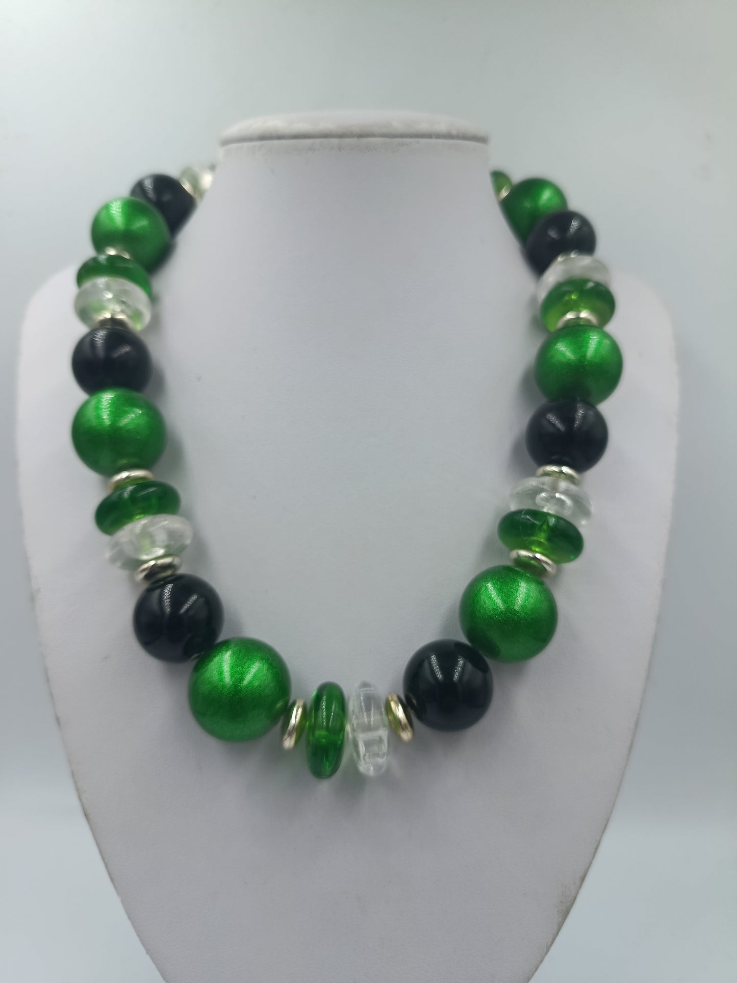 Statement Kette Grün Schwarz – Große Perlenkette Retro Design