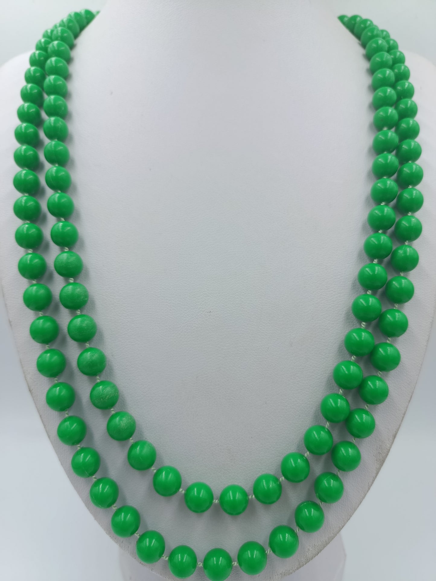 Lange grüne Perlenkette – 120 cm – Rundperlen – Vintage / Retro Style
