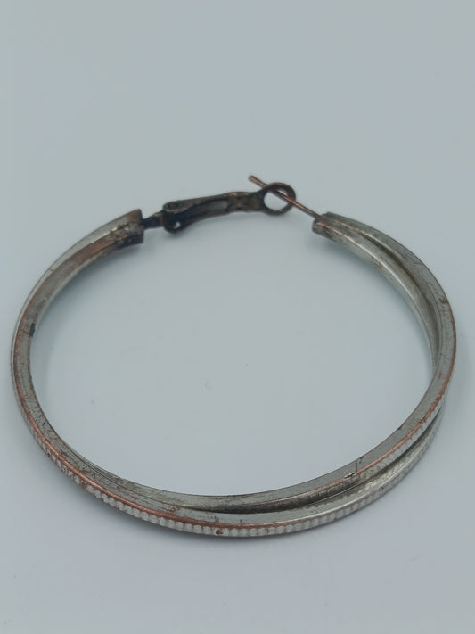 Creole Ohrring einzeln – Metall zweifarbig Silber Kupfer Look – 5 cm