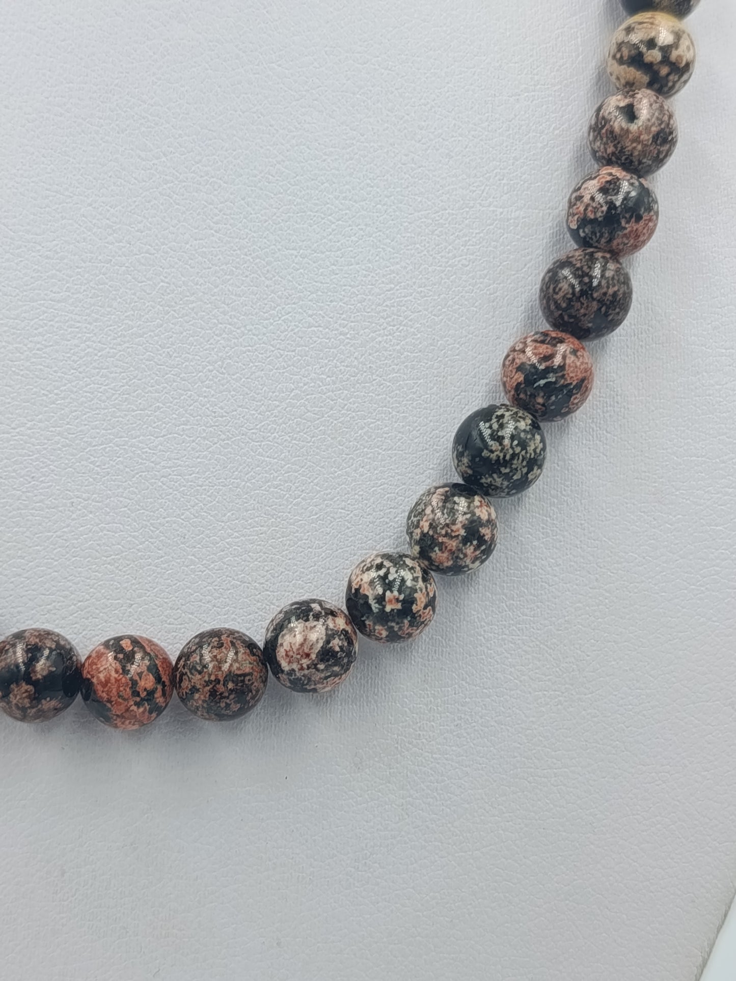 Kette aus Natursteinperlen – 925 Silber Verschluss – 50 cm