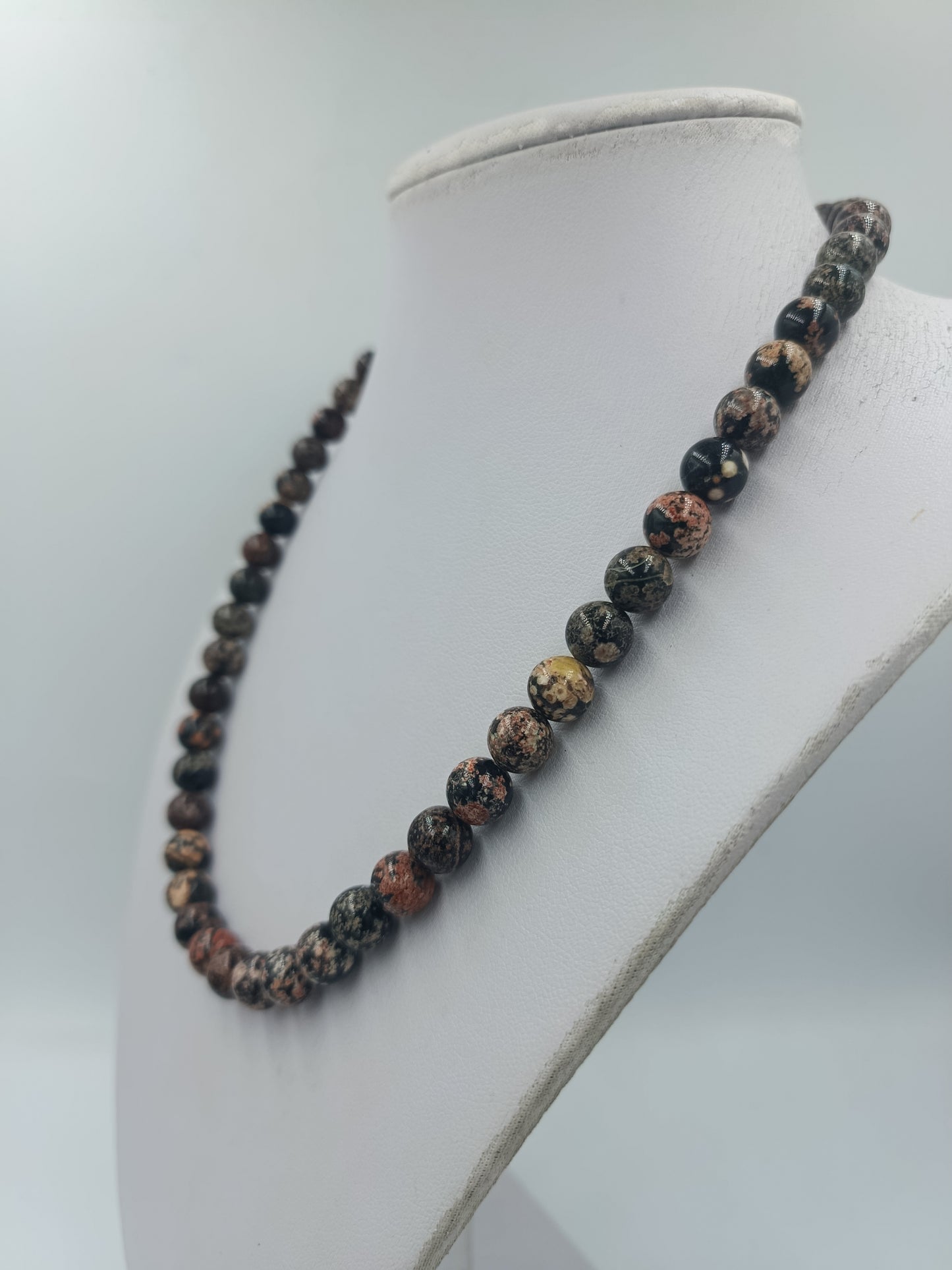 Kette aus Natursteinperlen – 925 Silber Verschluss – 50 cm