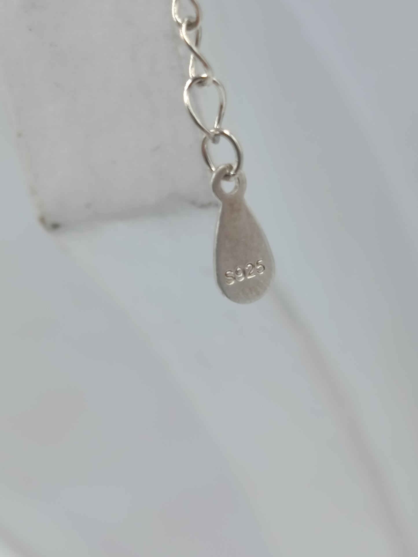 Kette aus Natursteinperlen – 925 Silber Verschluss – 50 cm