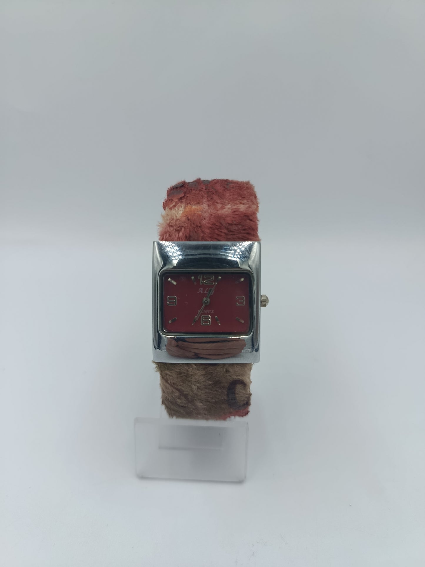 Vintage Damenarmbanduhr ALB Quartz – Edelstahl – rotes Zifferblatt