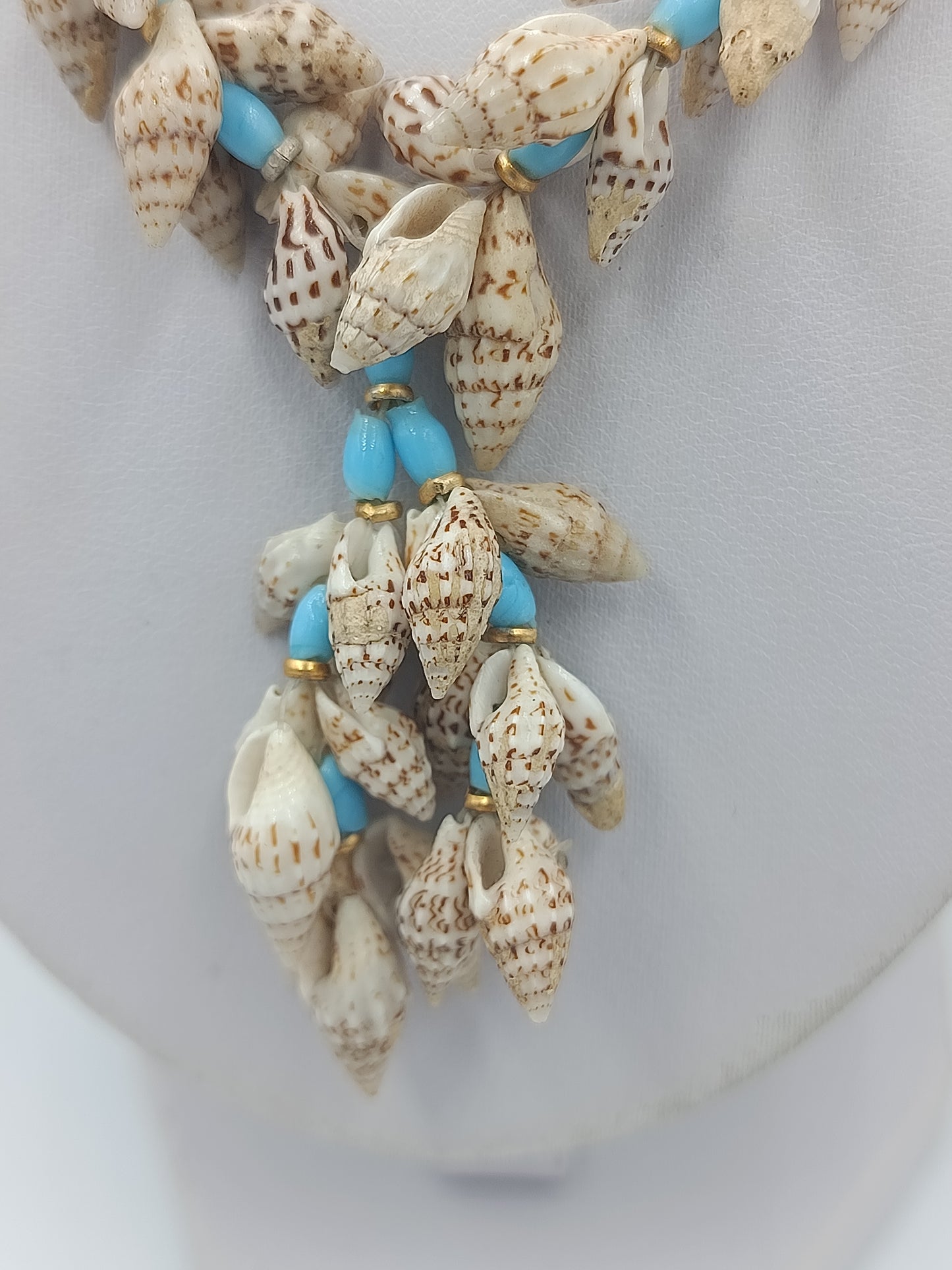 Vintage Muschelkette mit türkisfarbenen Perlen – Boho