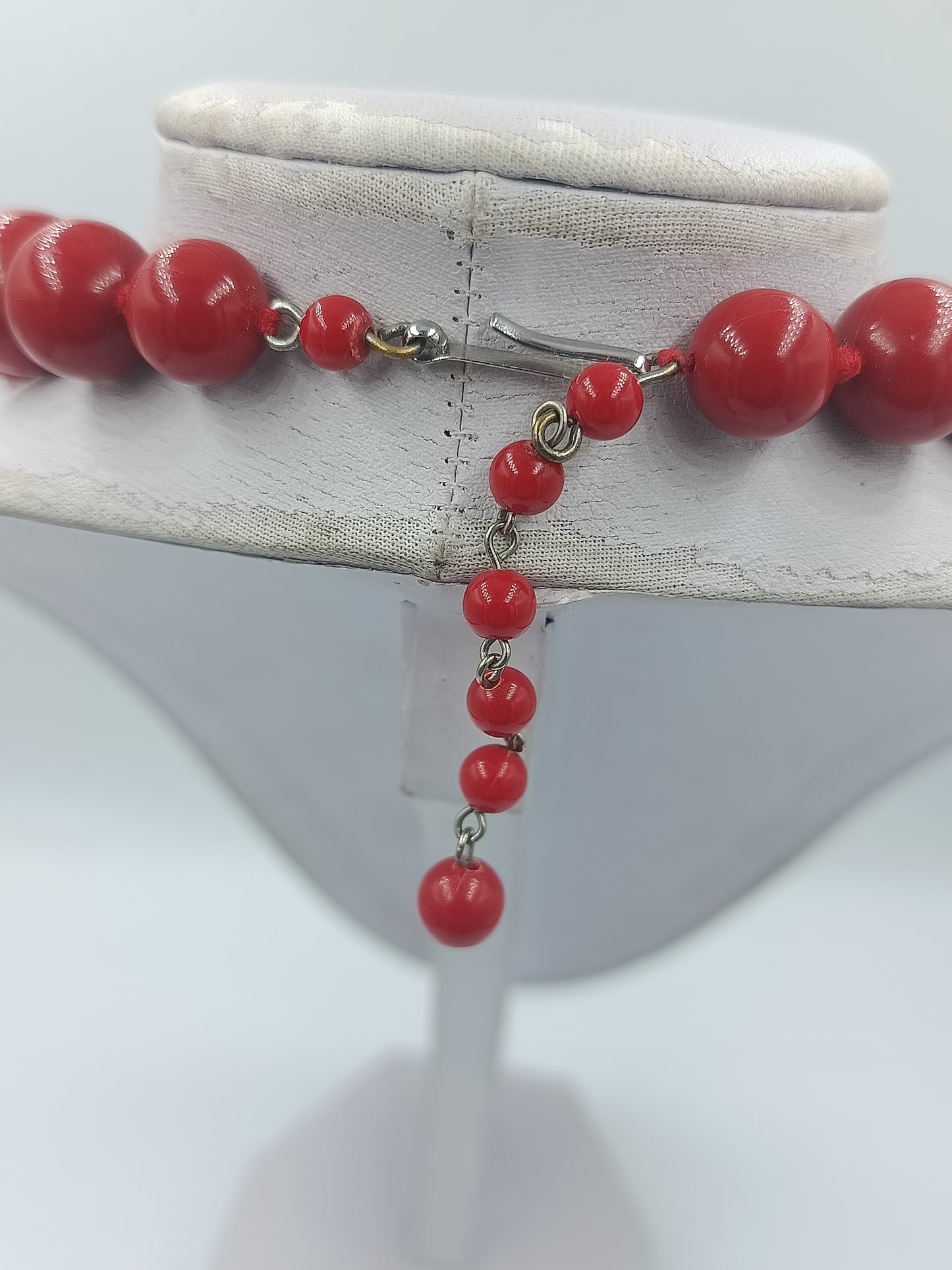 Vintage Statement Kette Rot – große Kugelperlen mit Verlängerung