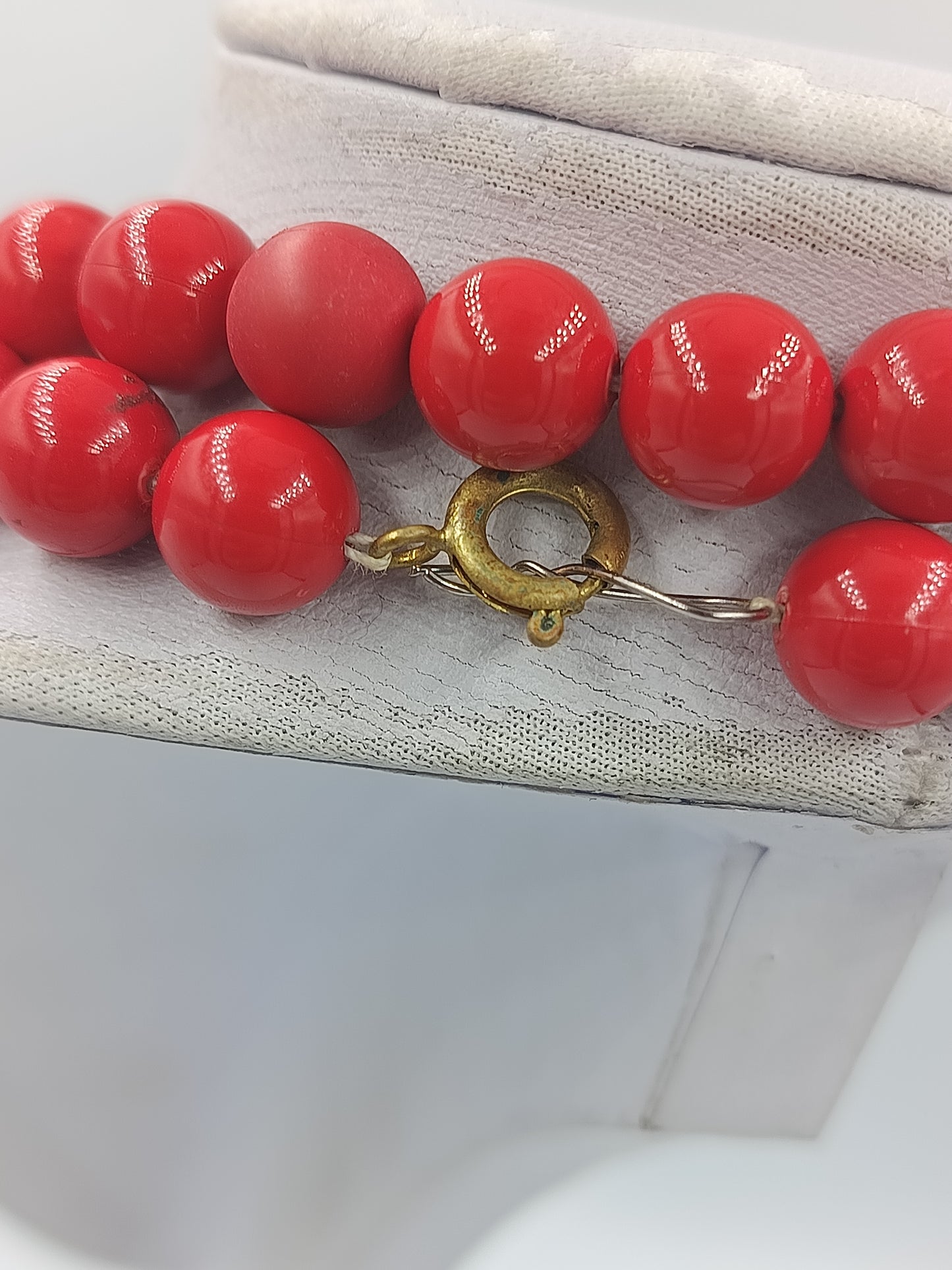Vintage Kette Rot Gold – Statement Perlenkette – 80 cm