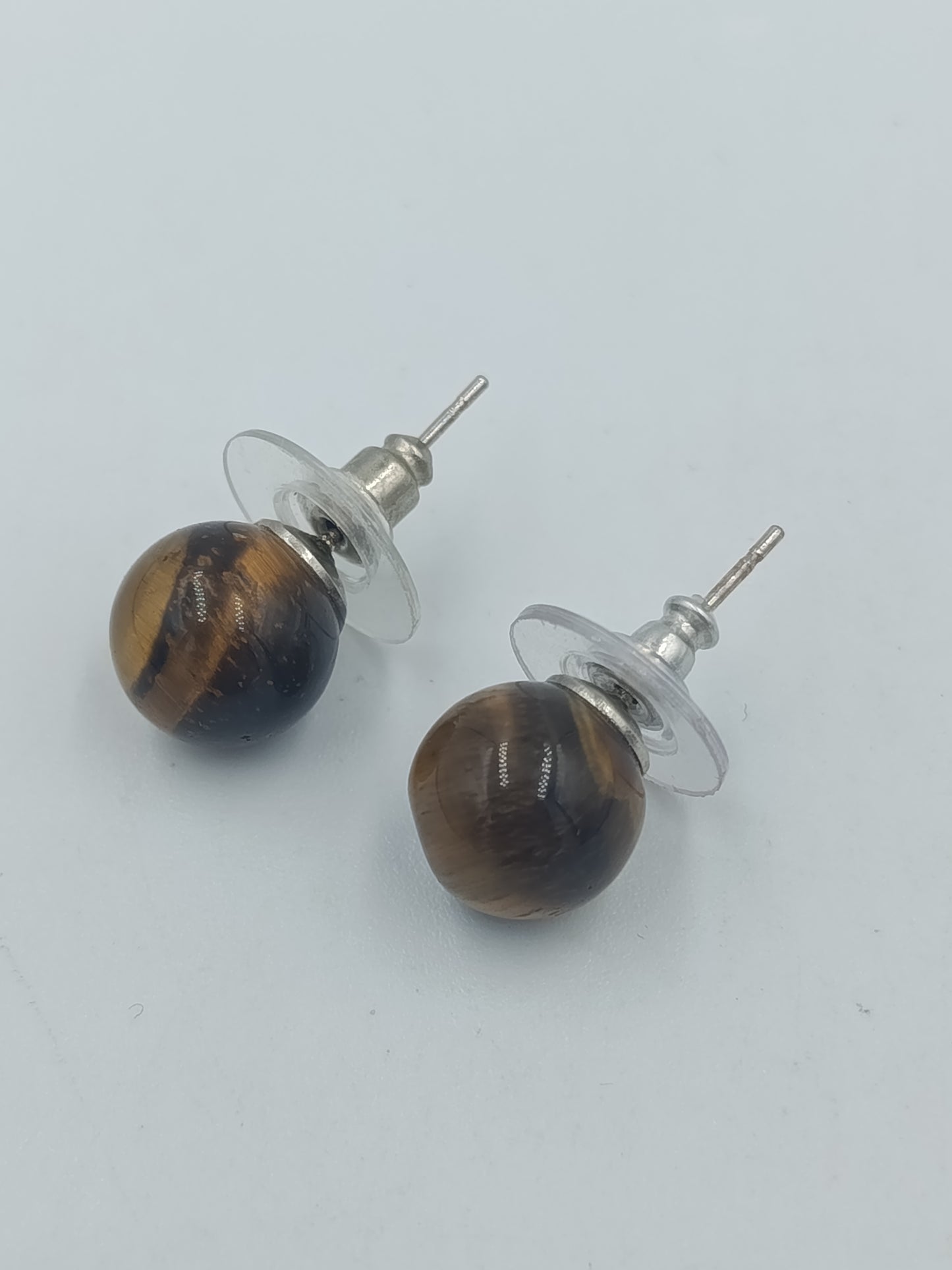 Ohrstecker Tigerauge Kugel – Klassische Edelstein Ohrringe – Braun