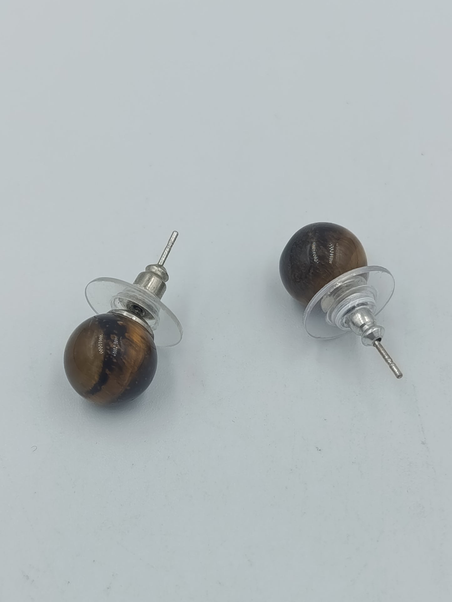 Ohrstecker Tigerauge Kugel – Klassische Edelstein Ohrringe – Braun