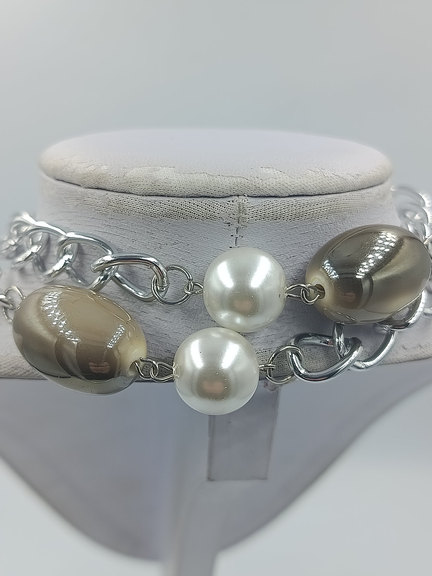 Statement Kette Silberfarben mit Perlen  Scheiben – 78 cm
