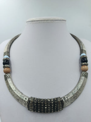 Statement Collier Ethno Design Silberfarben mit Zierelementen – 35 cm