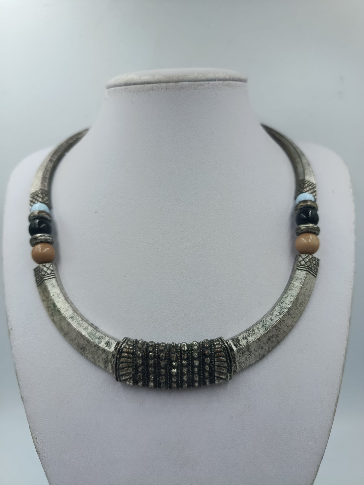 Statement Collier Ethno Design Silberfarben mit Zierelementen – 35 cm
