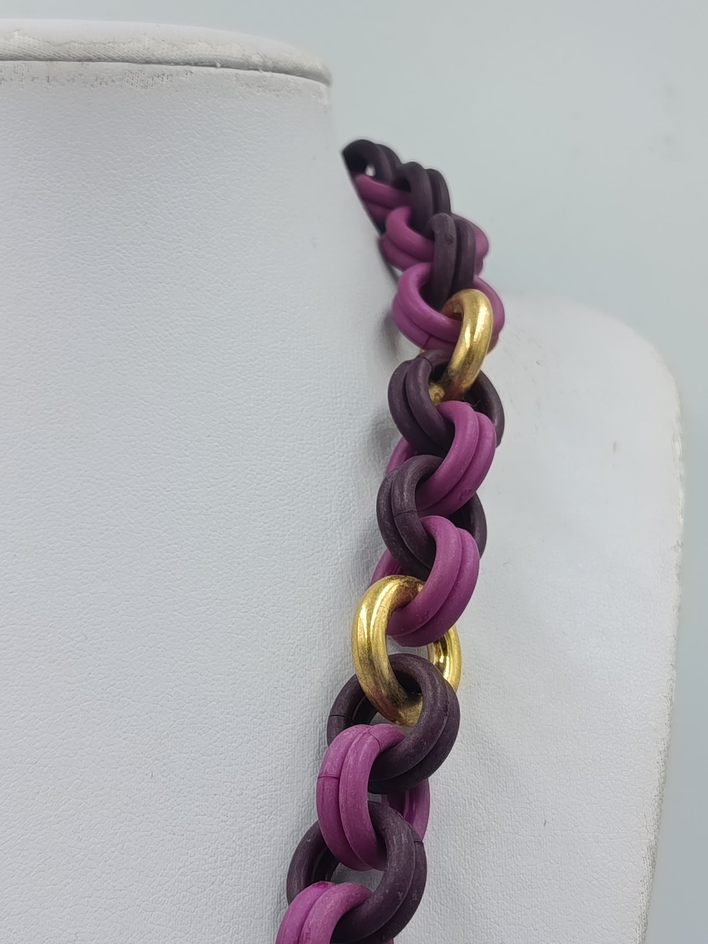 Gliederkette Statement Collier Lila Aubergine Goldfarben – 52 cm