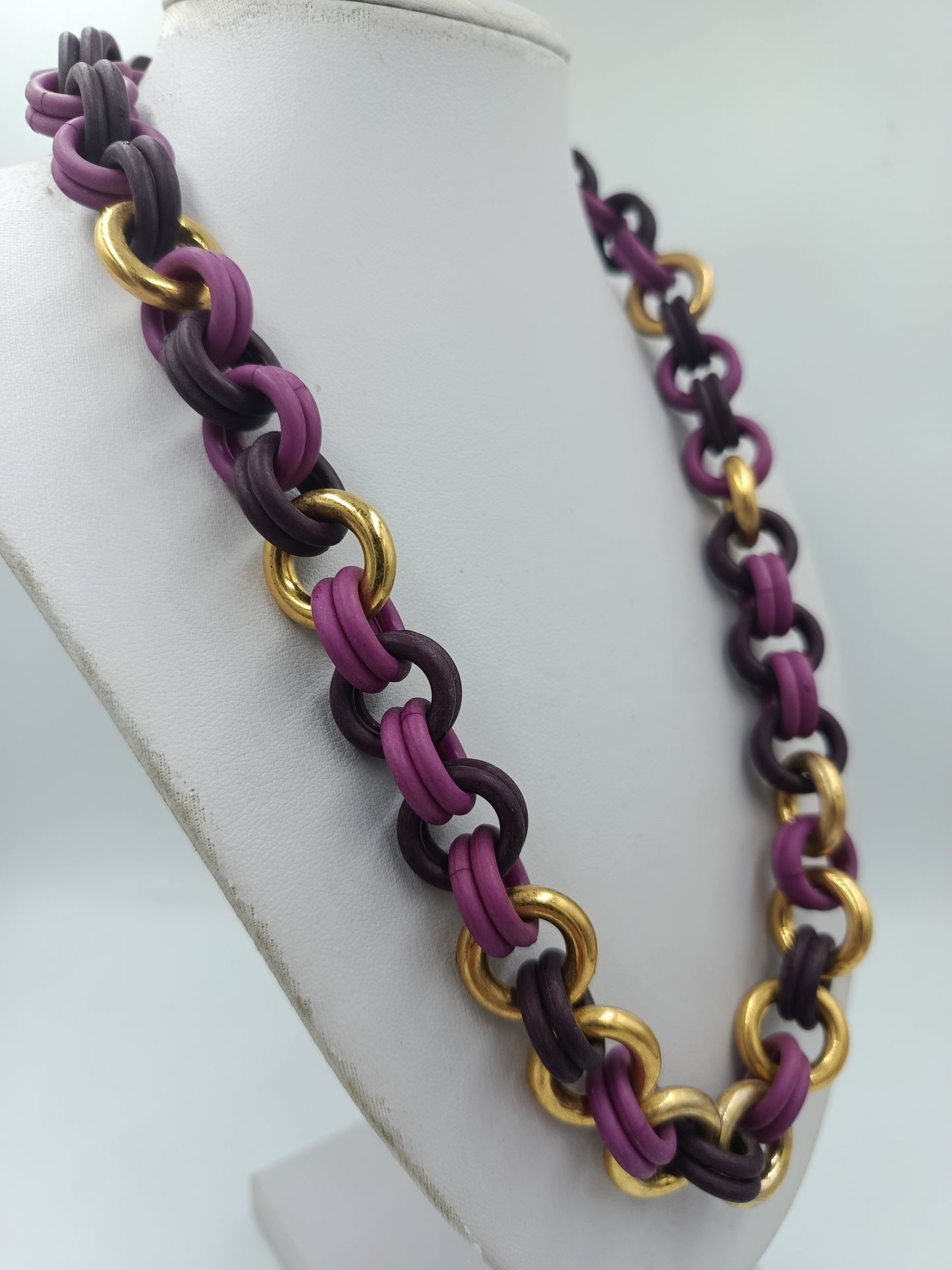 Gliederkette Statement Collier Lila Aubergine Goldfarben – 52 cm