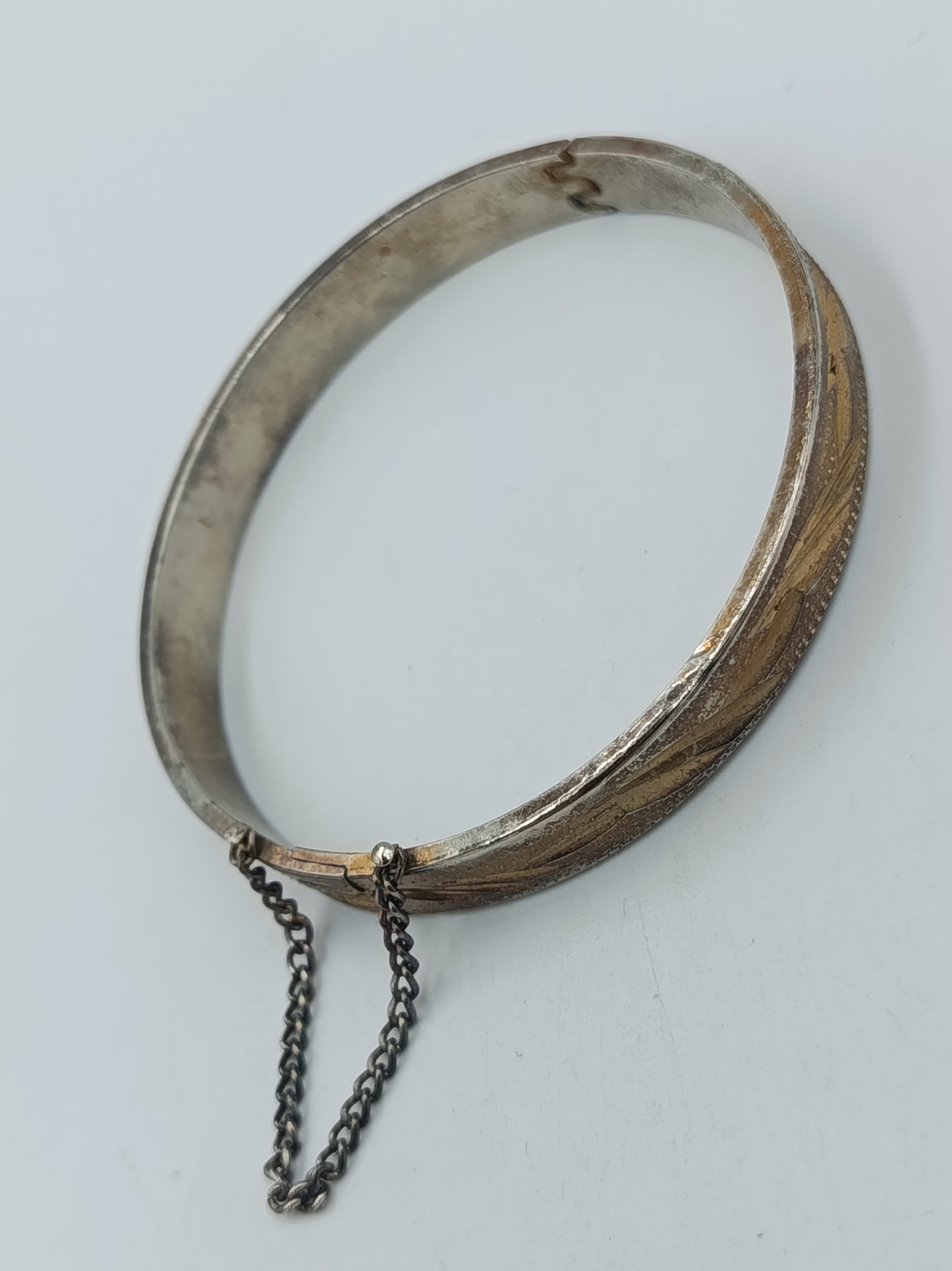 Vintage Armreif silberfarben mit Sicherheitskette –  ca. 6,5 cm