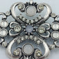 Vintage Brosche im Barockstil mit Strass Cabochons – silberfarben