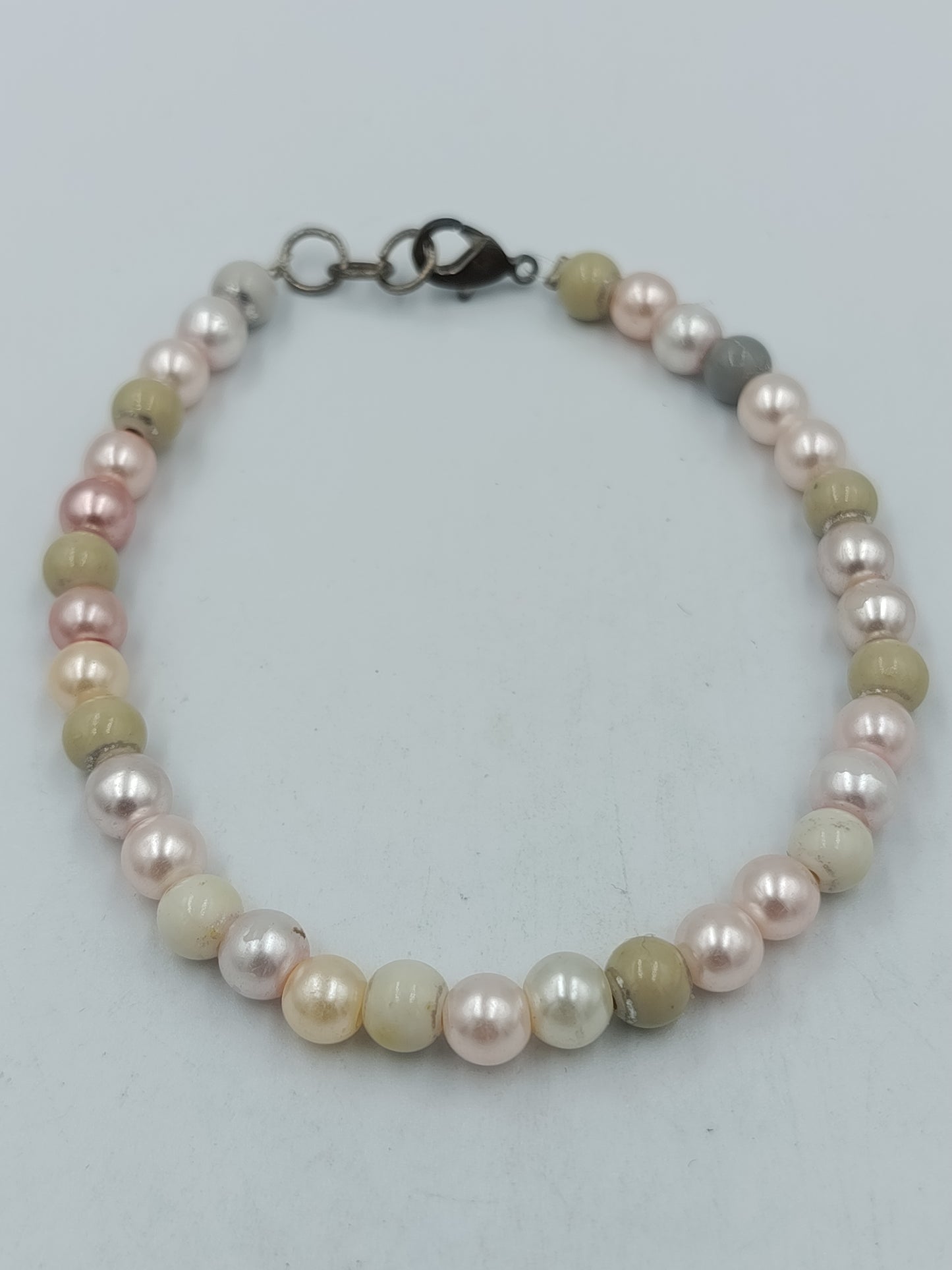 Perlenarmband mehrfarbig – 22 cm – zarte Pastelltöne