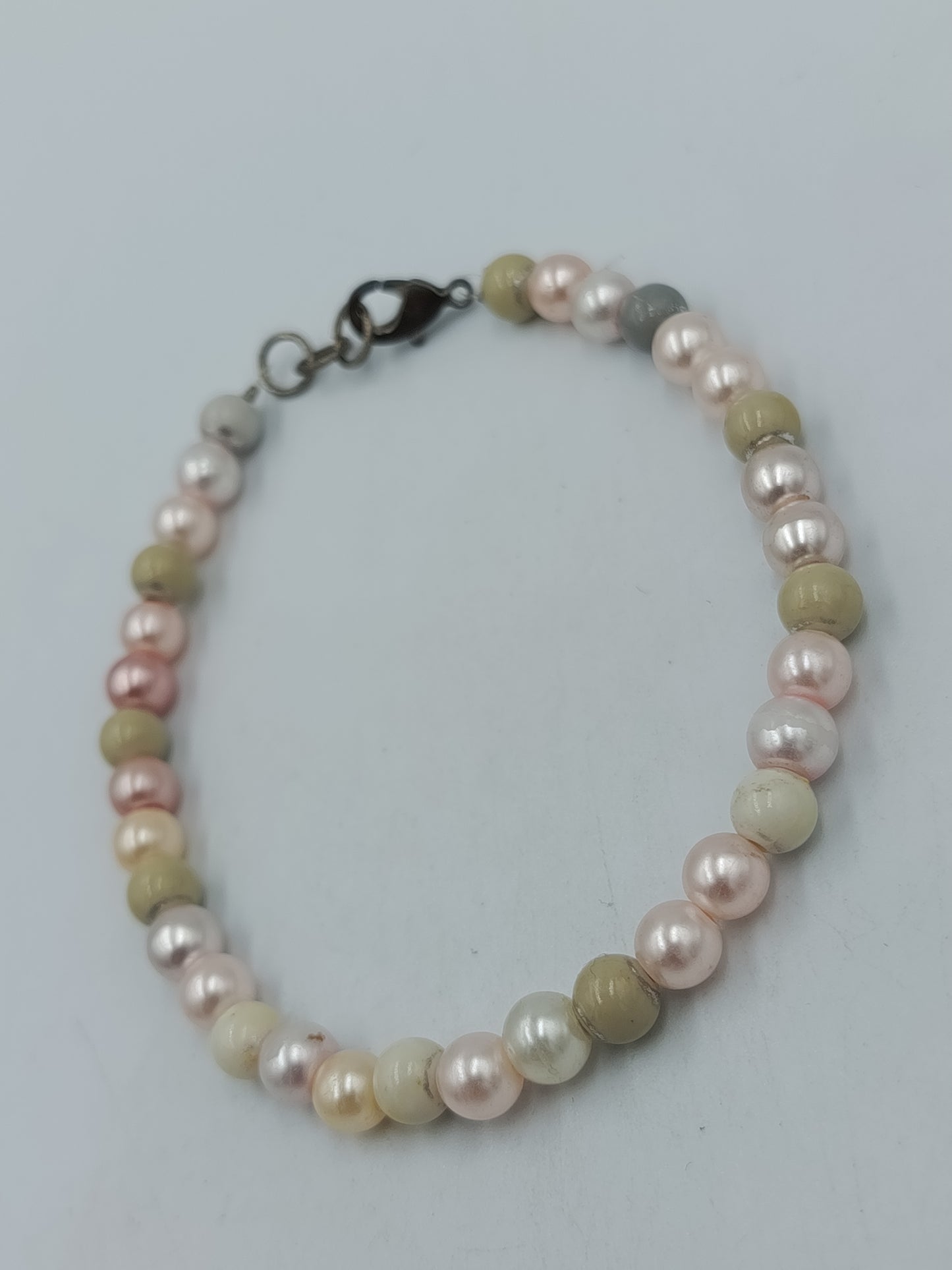 Perlenarmband mehrfarbig – 22 cm – zarte Pastelltöne