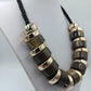 Statement Kette mit großen Elementen in Grau Gold – 55 cm