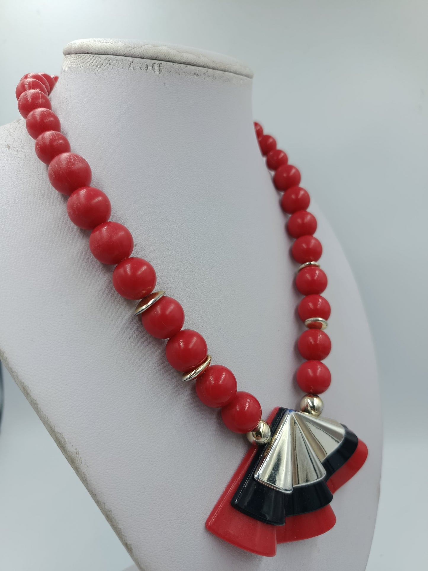 Statement Kette Rot mit großem Anhänger – 53 cm